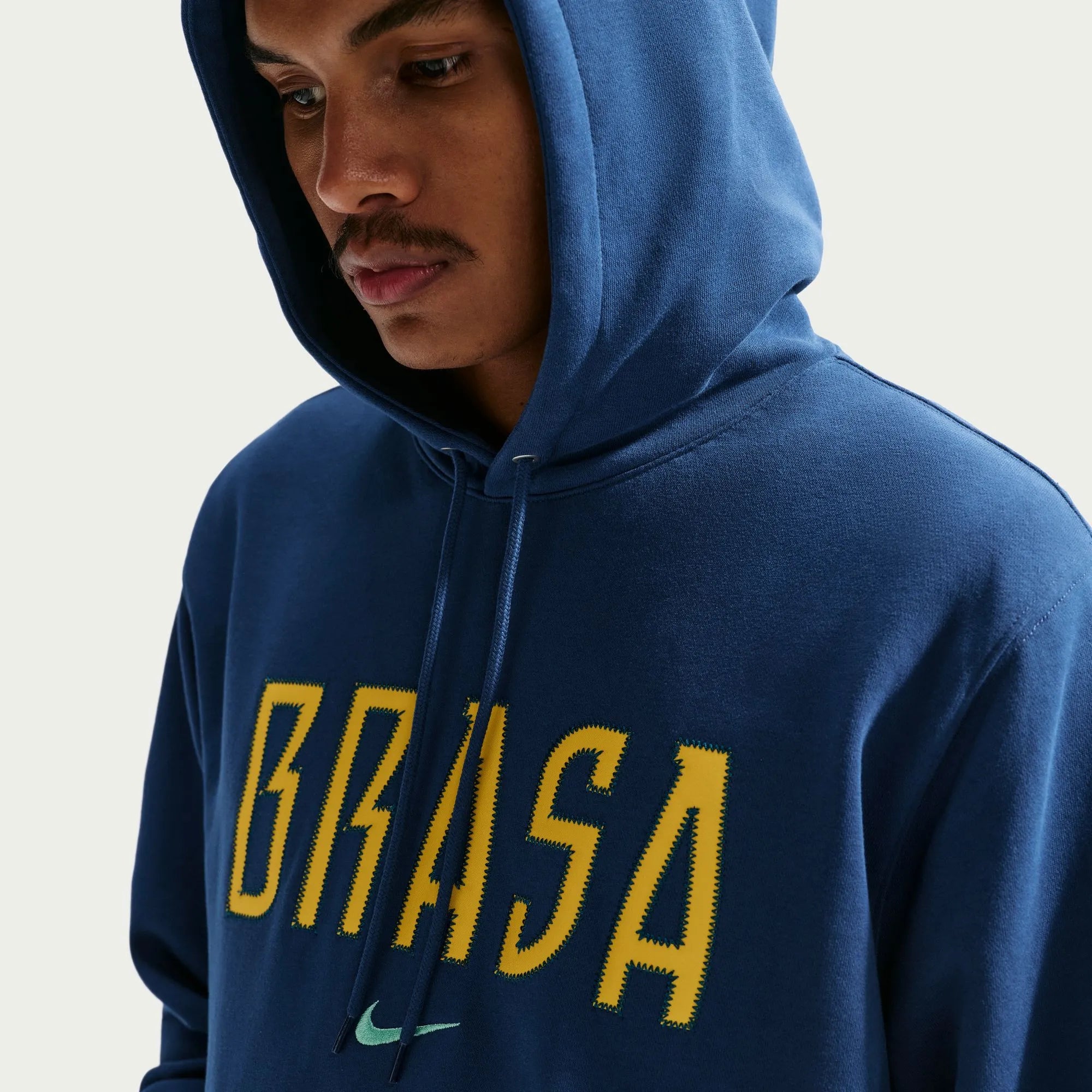 Nike 2026-27 Brazil Men's Club French Terry Pullover Hoodie (Detail 2)