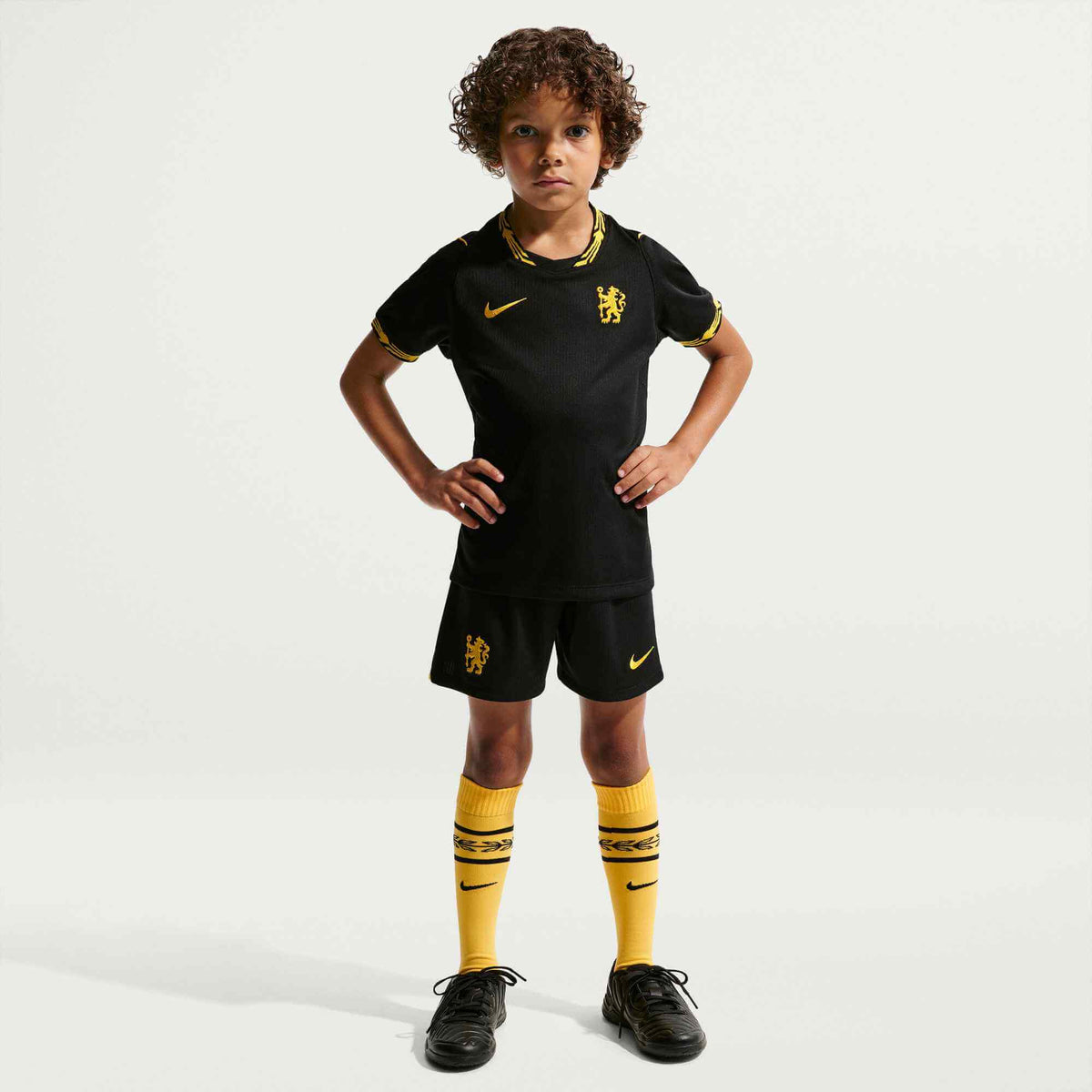 Nike 2026-27 Chelsea Little Kid's Stadium Away Kit (Model - Front)