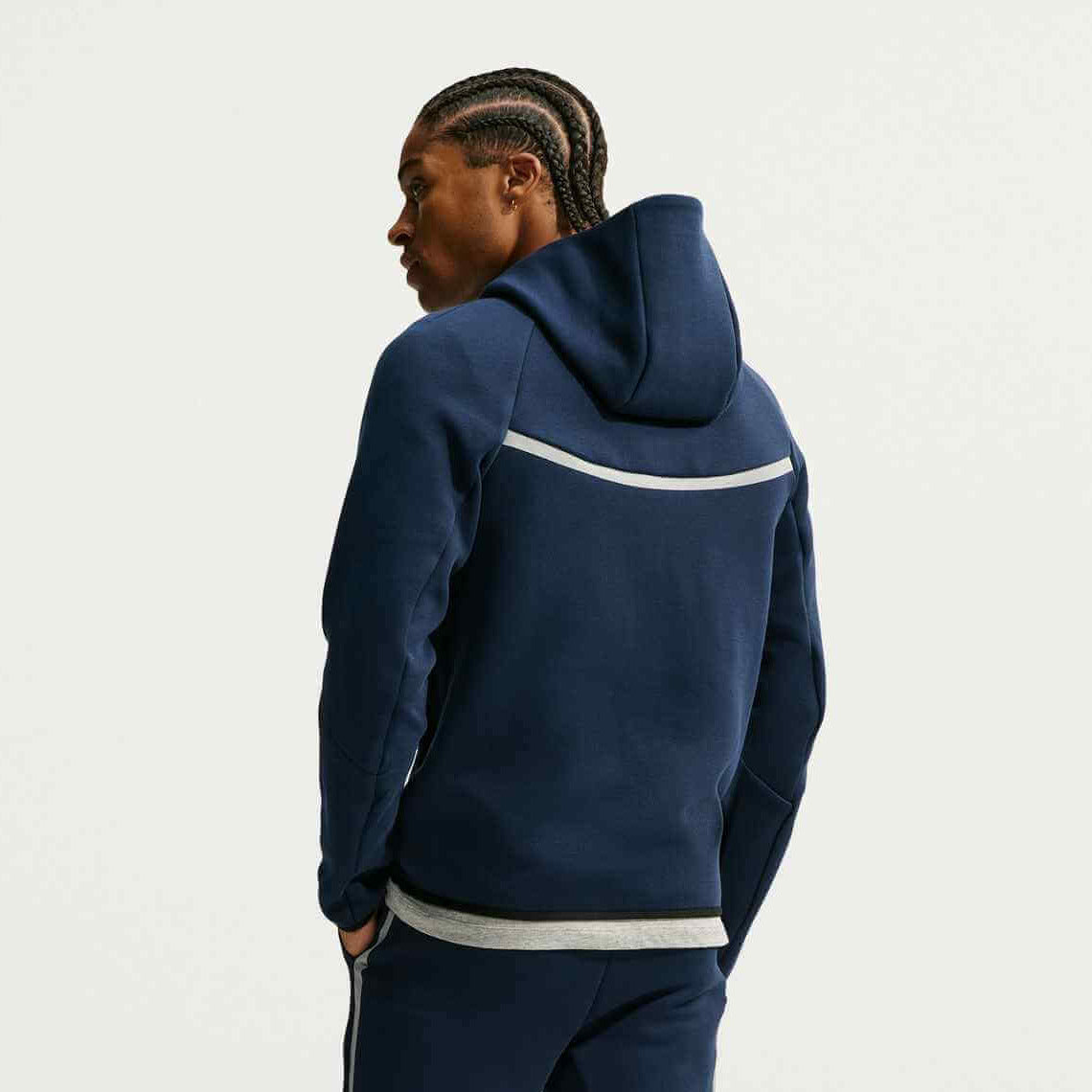 Nike 2026-27 Chelsea Men's Full-Zip Tech Fleece Jacket (Model - Back)