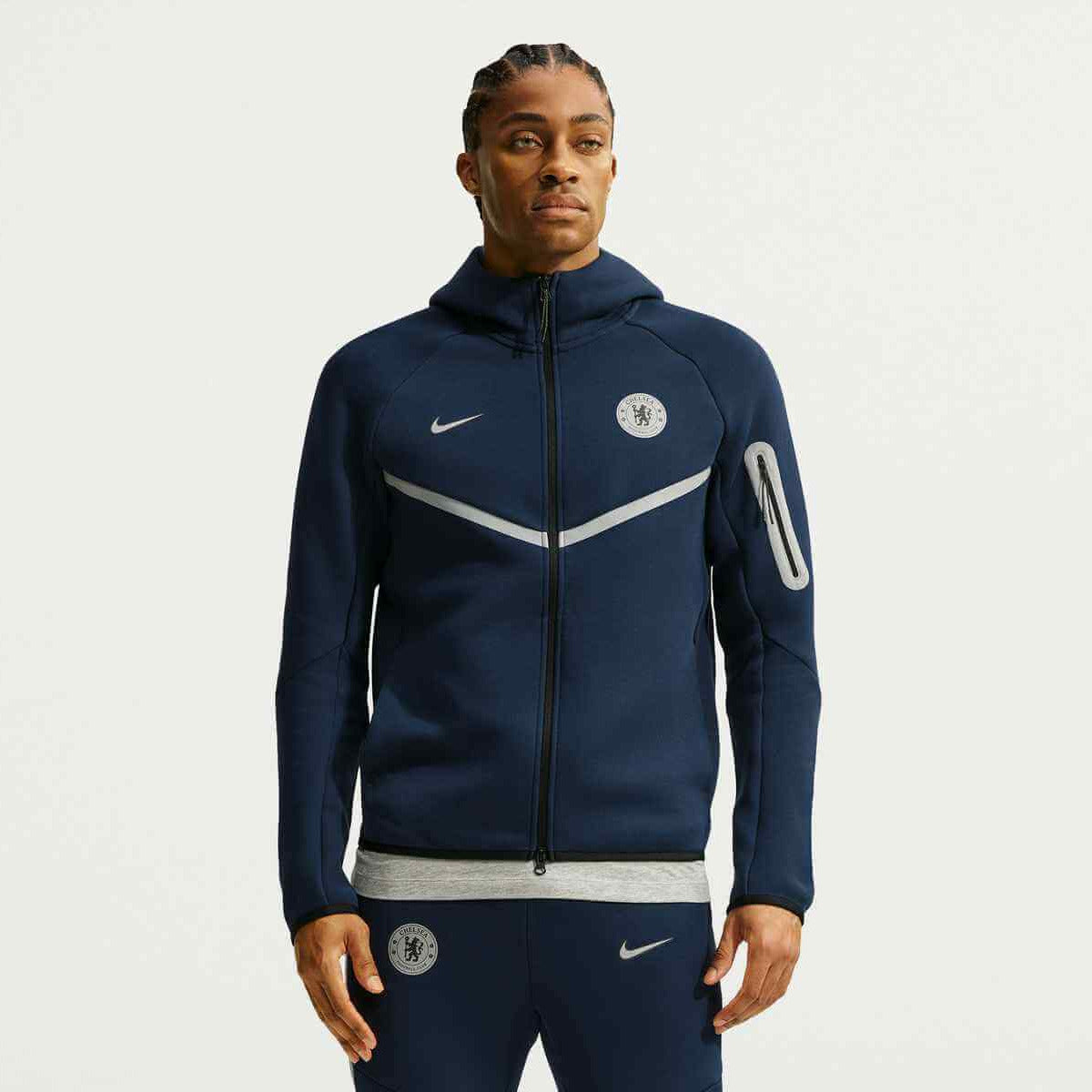 Nike 2026-27 Chelsea Men's Full-Zip Tech Fleece Jacket (Model - Front)
