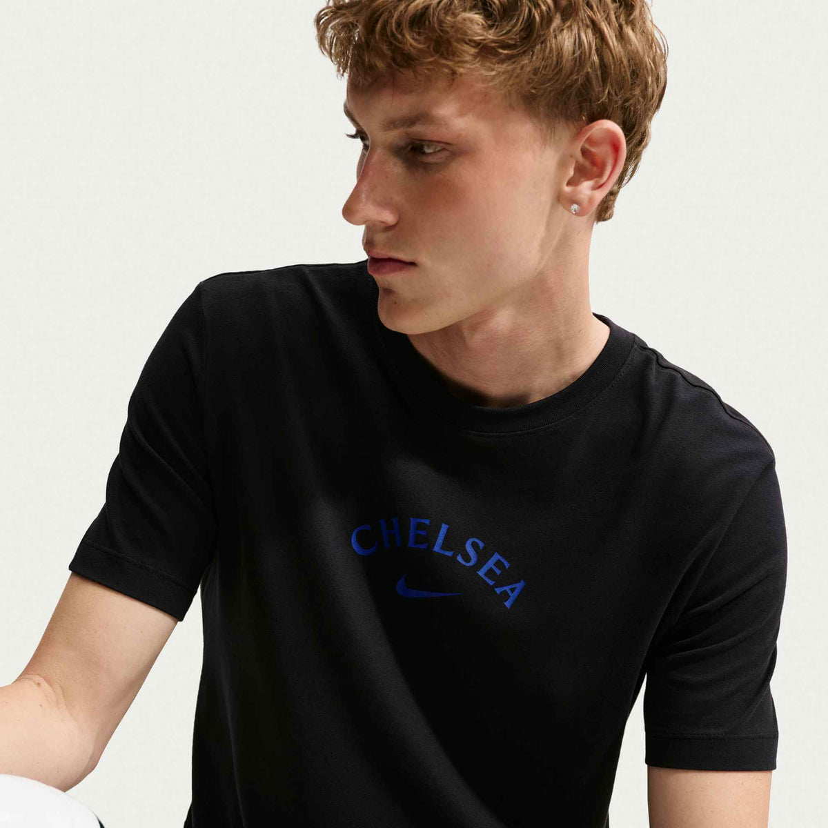 Nike 2026-27 Chelsea Men's Tee (Detail 1)