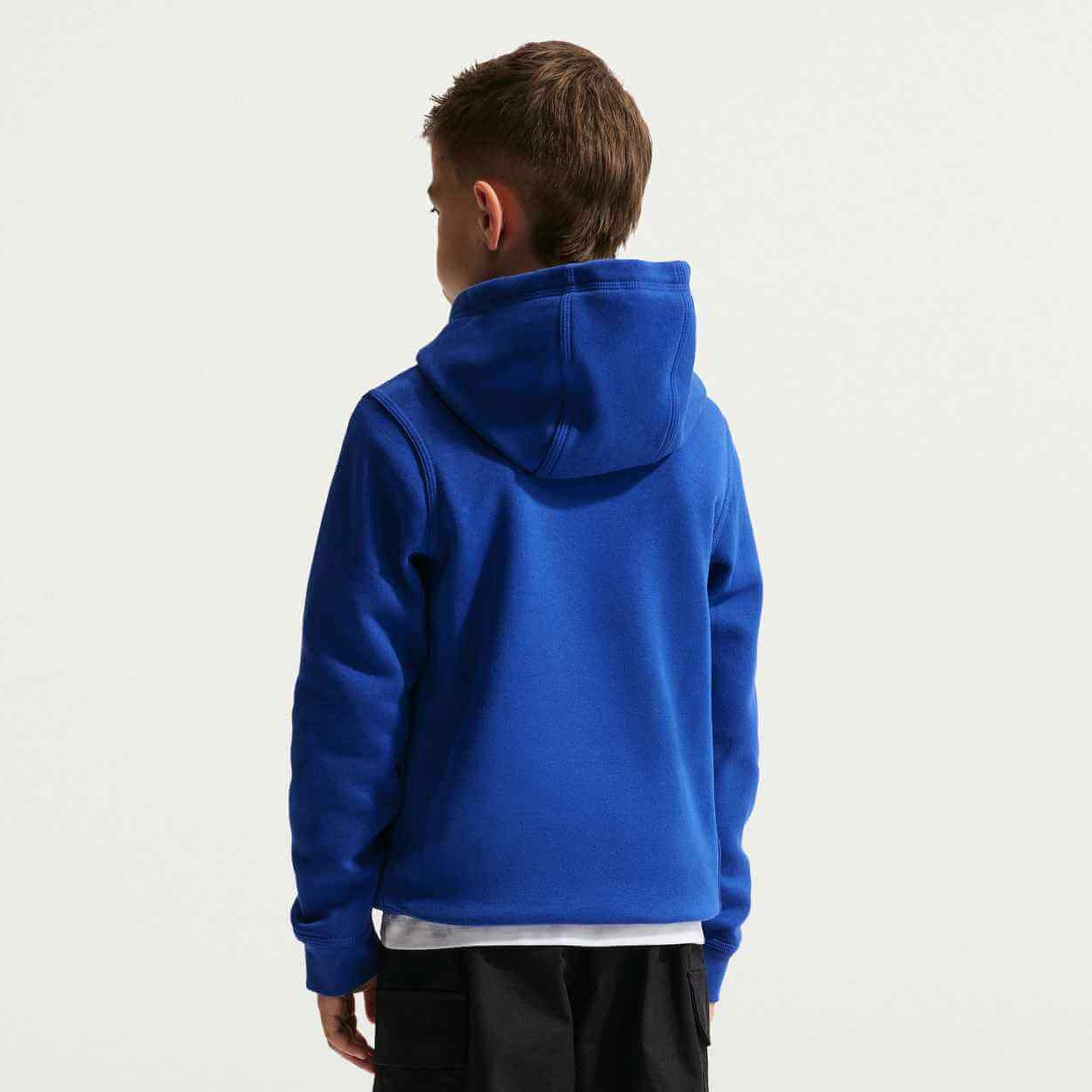 Nike 2026-27 Chelsea Youth Club Pullover Hoodie (Model - Back)