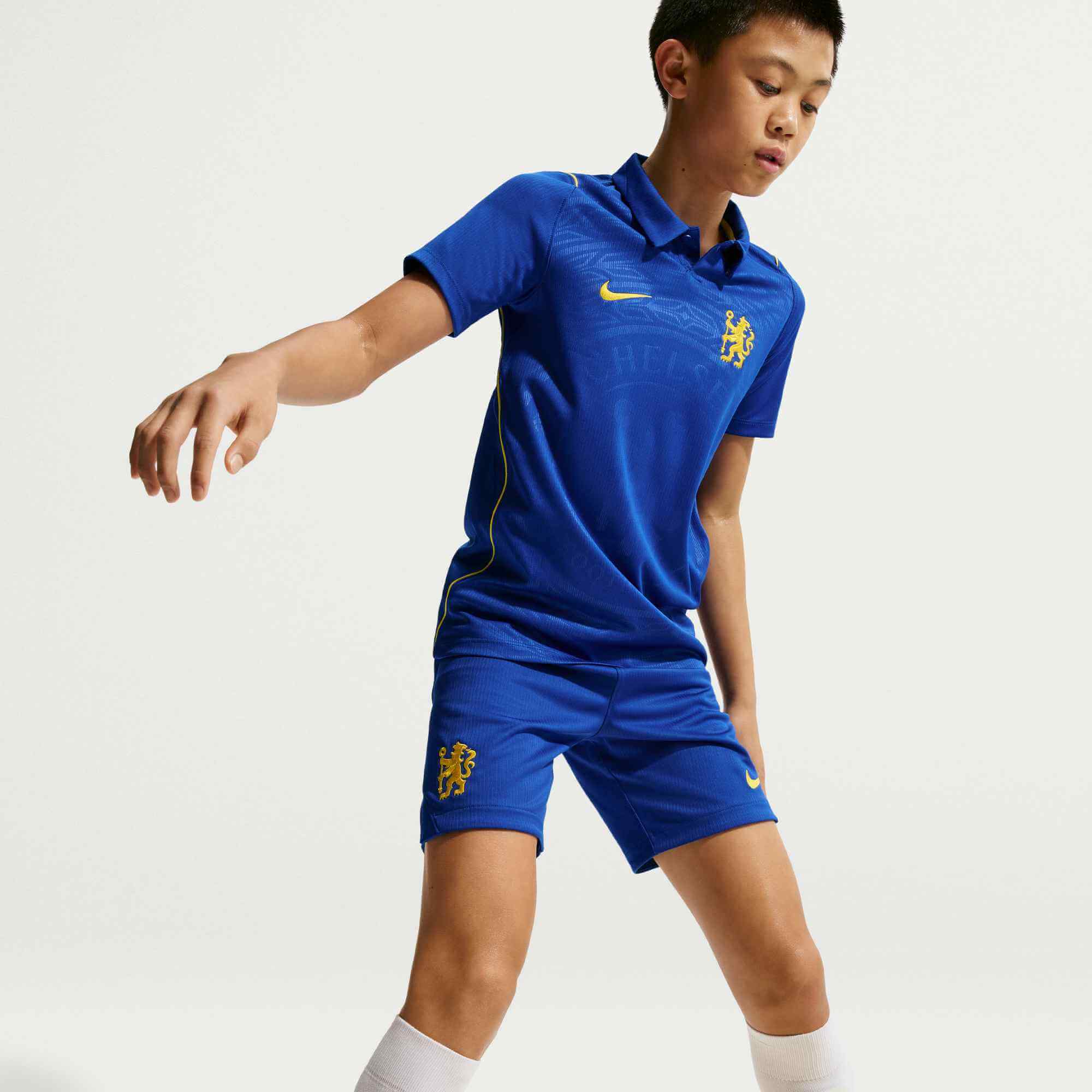 Nike 2026-27 Chelsea Youth Stadium Home Shorts – ProSoccer