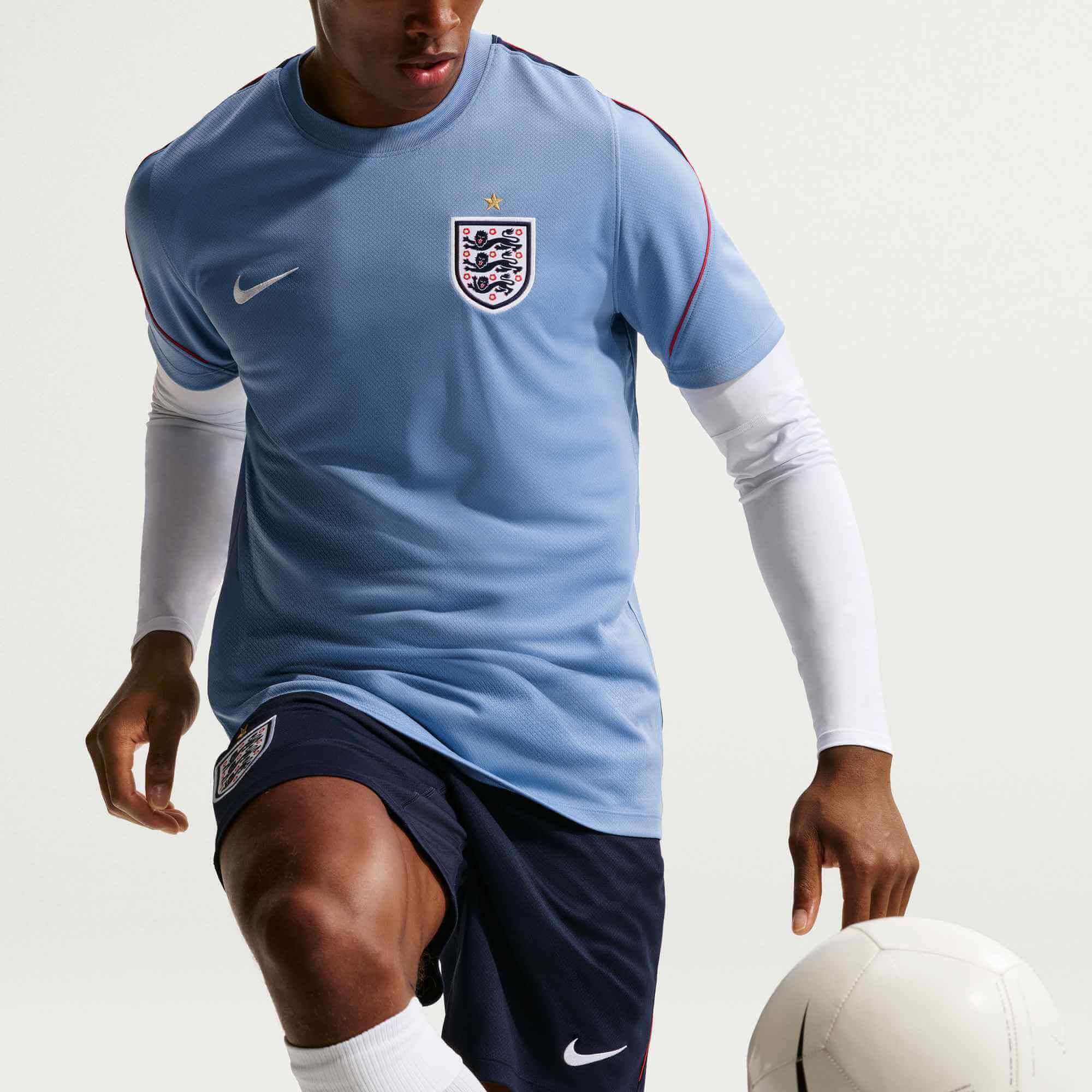Nike 2026-27 England Men's Strike Top (Detail 2)
