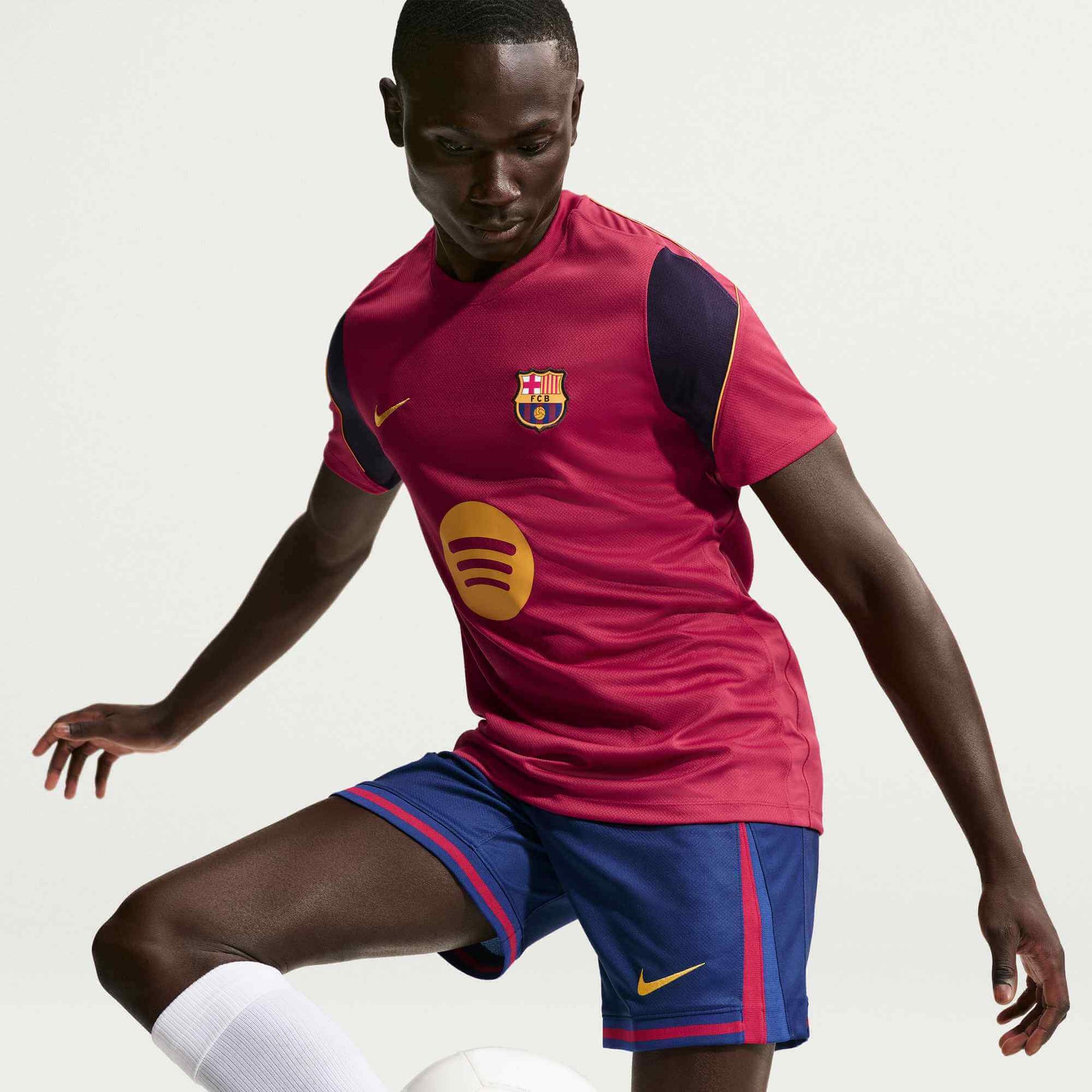 Nike 2026-27 FC Barcelona Men's Dri-Fit Strike Top (Model - Side)