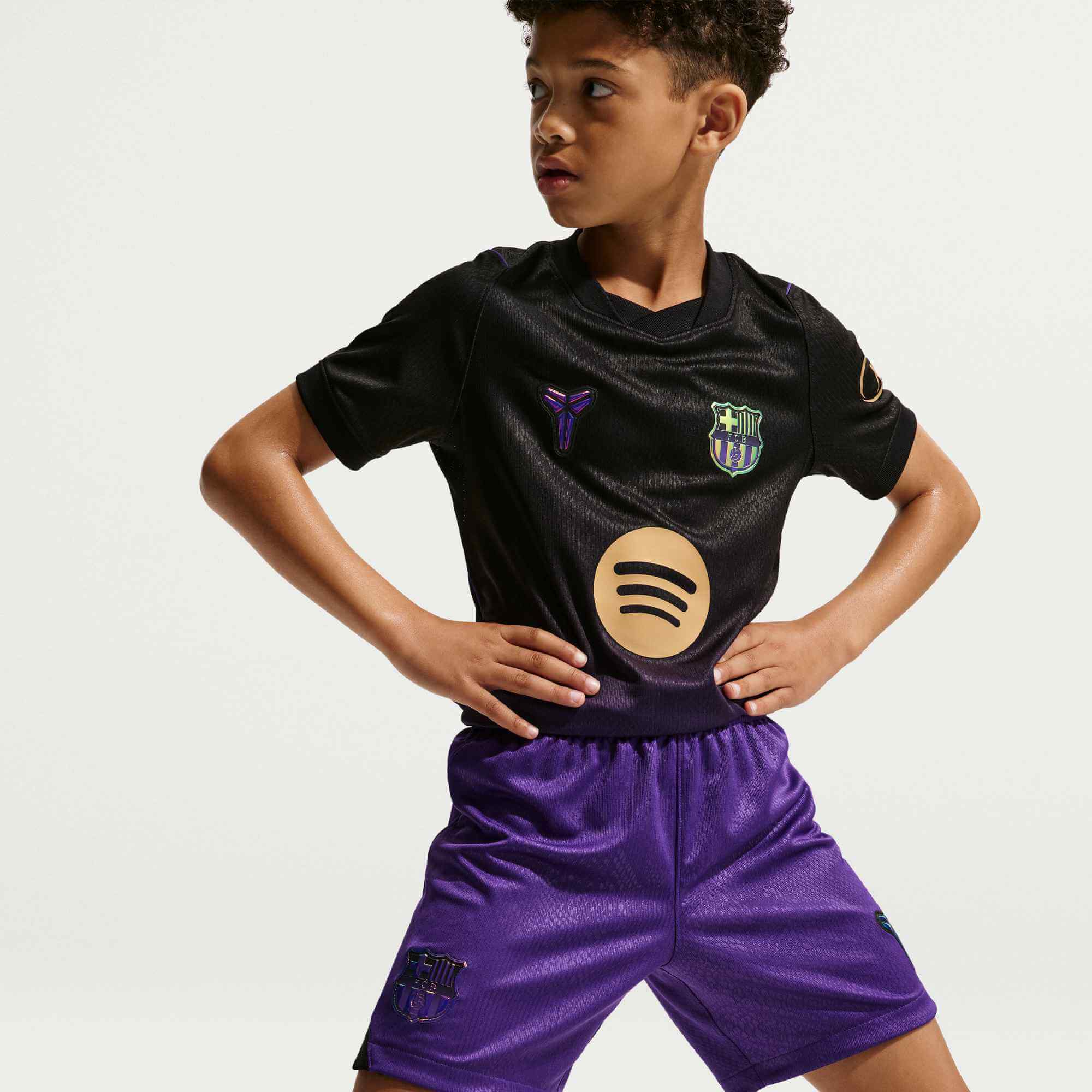 Nike 2026-27 FC Barcelona Youth Stadium Away Shorts (Model 1 - Front)