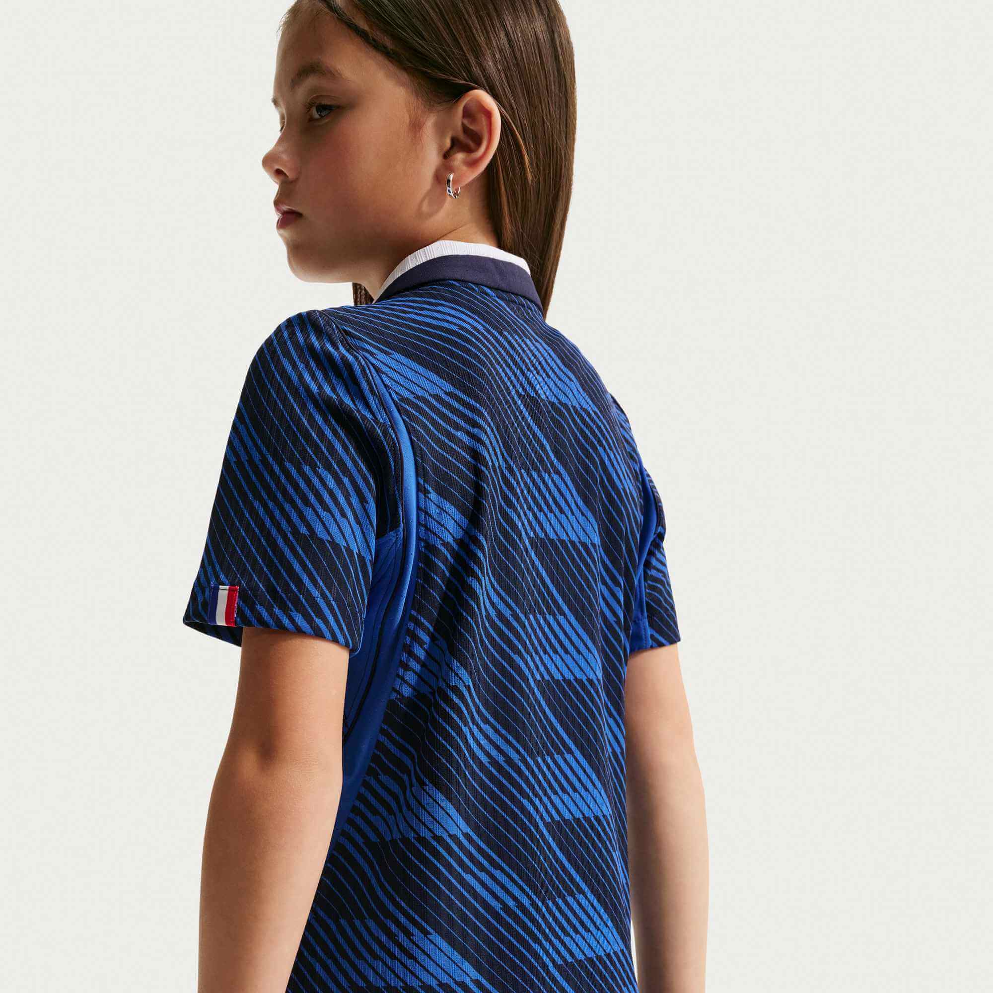 Nike 2026-27 France Youth Authentic Home Soccer Jersey (Model 2 - Back)