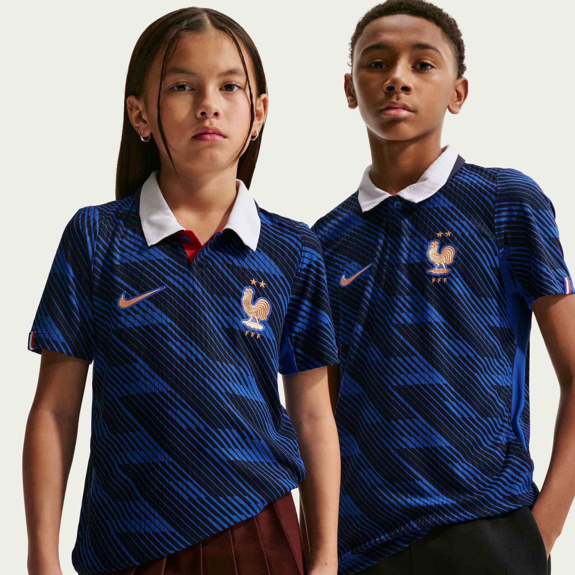 Nike 2026-27 France Youth Authentic Home Soccer Jersey (Models - Front)