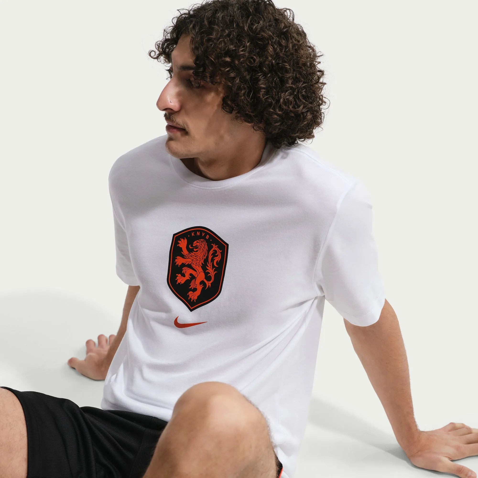 Nike 2026-27 Netherlands Men's Crest Tee
