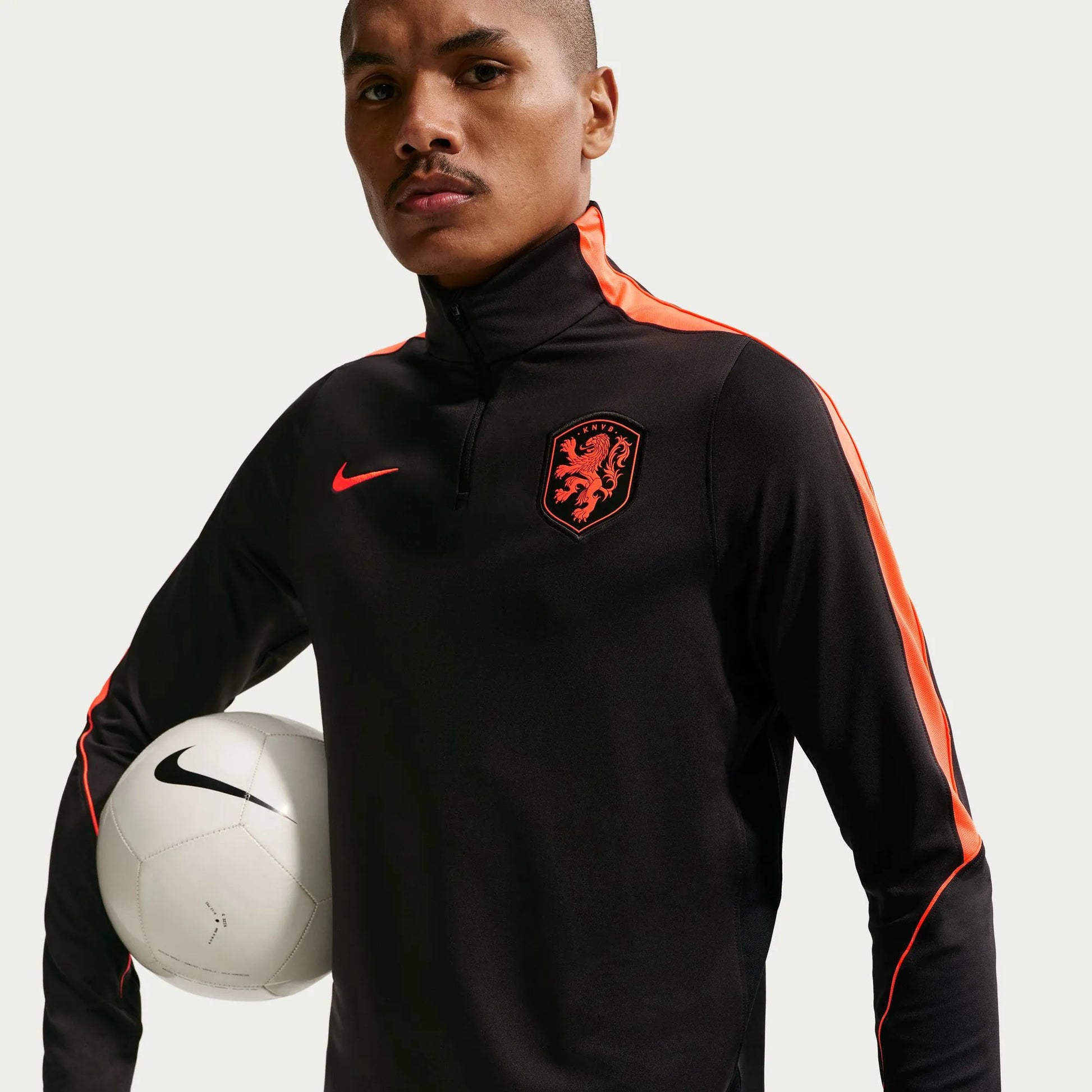 Nike 2026-27 Netherlands Men's Strike Drill Top (Side)