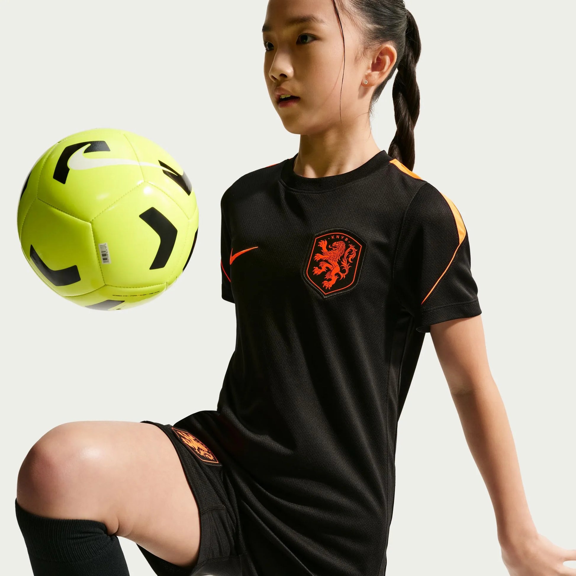 Nike 2026-27 Netherlands Youth Strike Top (Side)