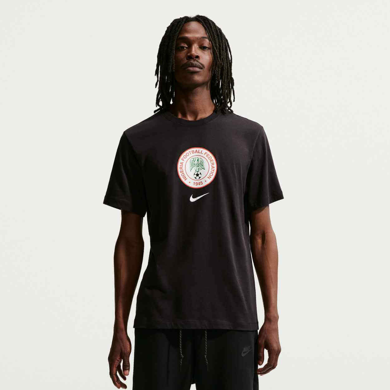 Nike 2026-27 Nigeria Men's Crest Tee (Model - Front)
