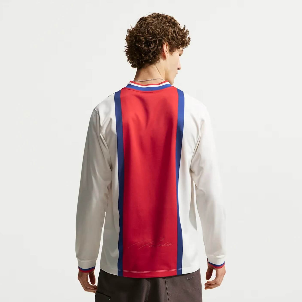 Nike 2026-27 PSG Men's Energy Away Long-Sleeve Soccer Jersey (Model - Back)