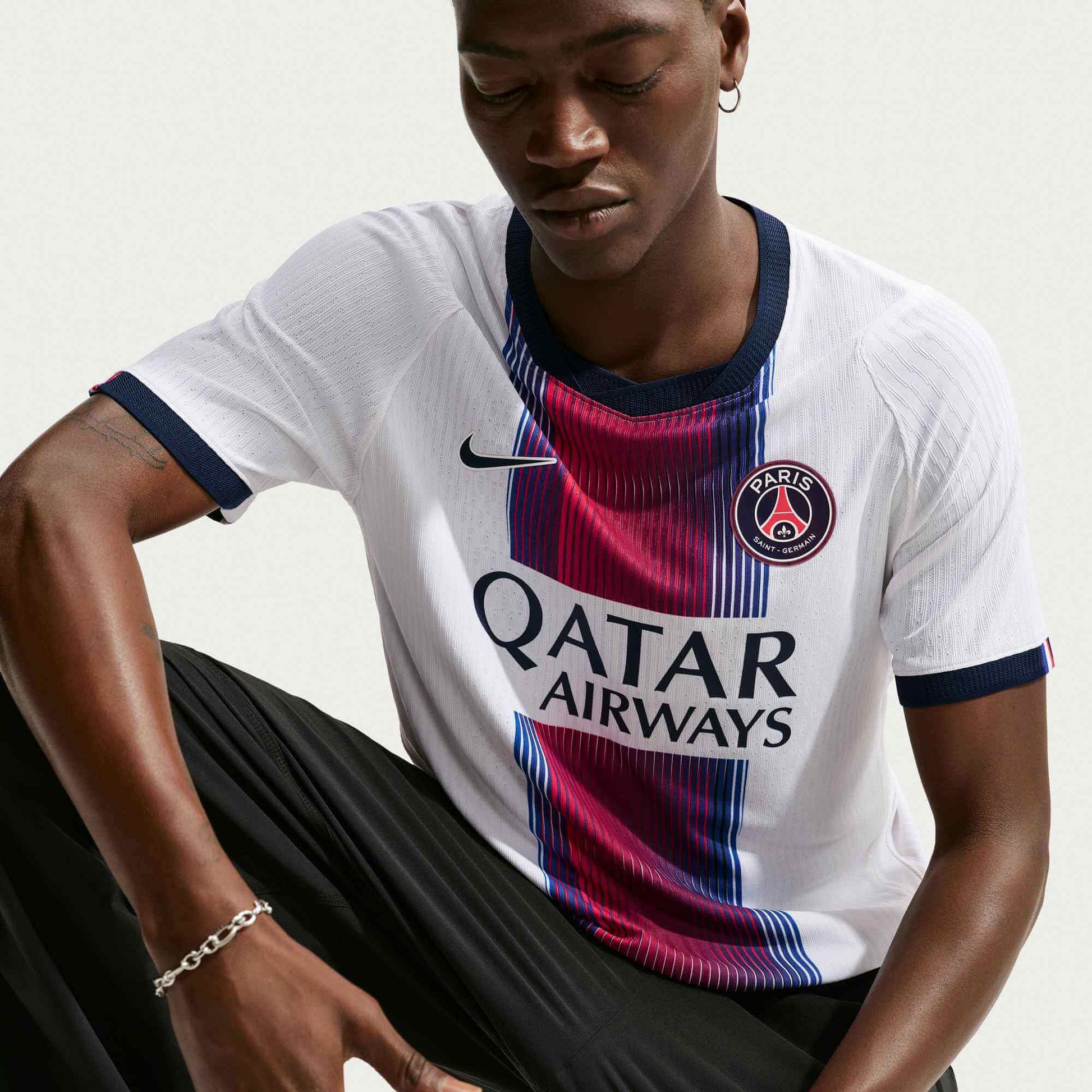 Nike 2026-27 PSG Men's Authentic Away Soccer Jersey (Detail 2)