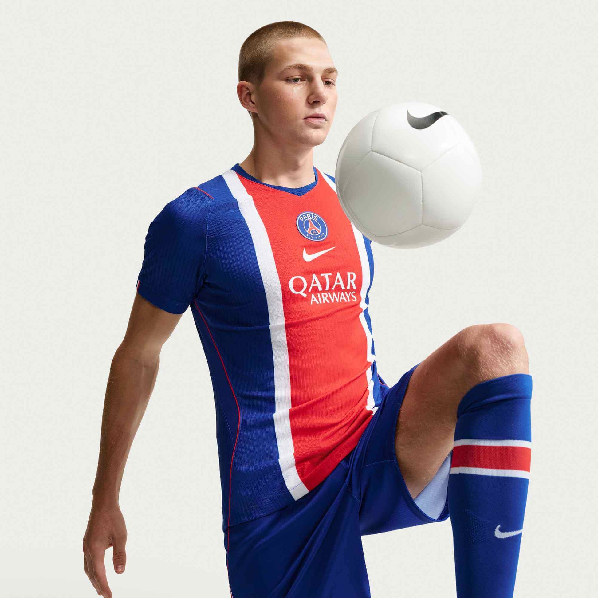 Nike 2026-27 PSG Men's Authentic Home Soccer Jersey (Model - Side)