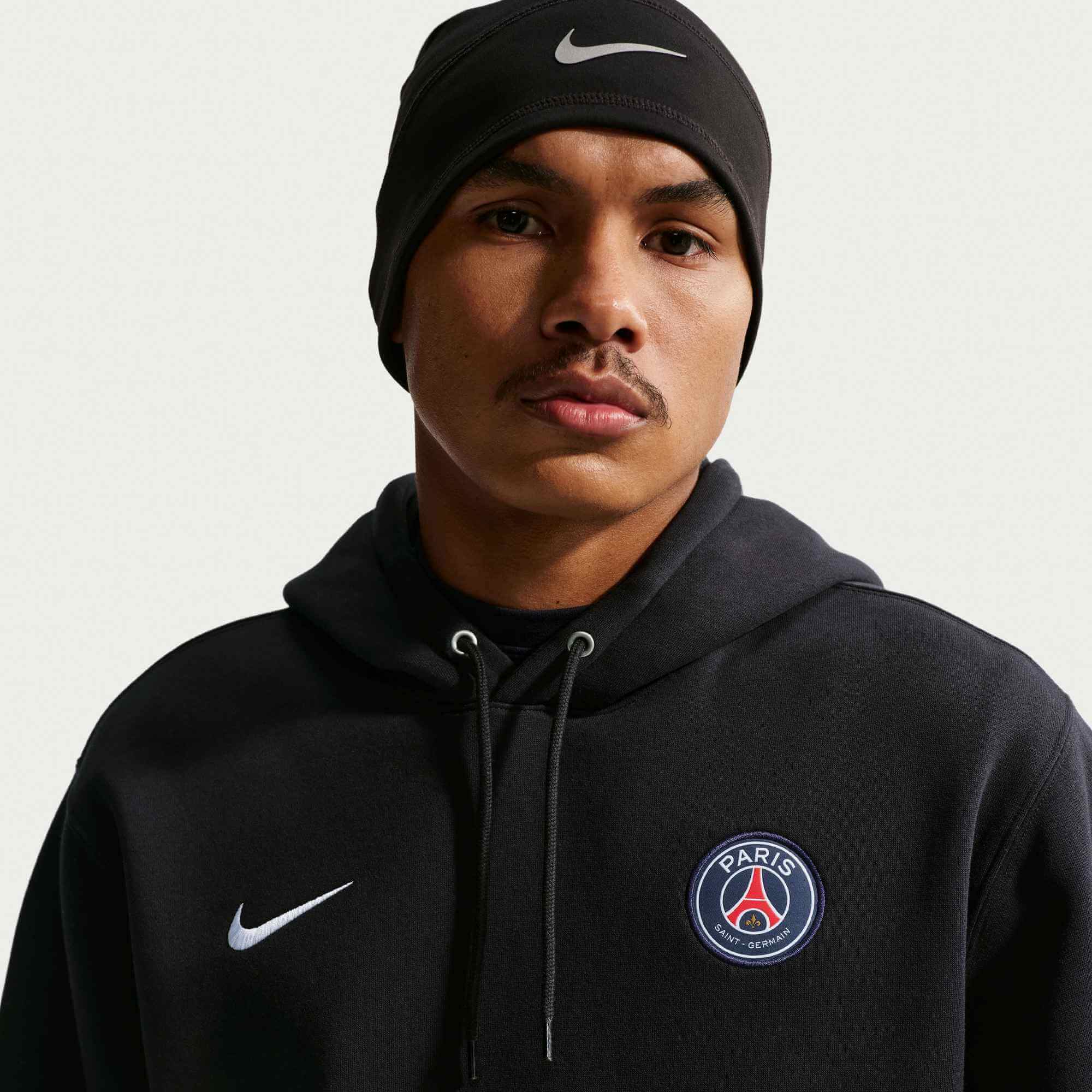 Nike 2026-27 PSG Men's Club Pullover Hoodie (Detail 1)
