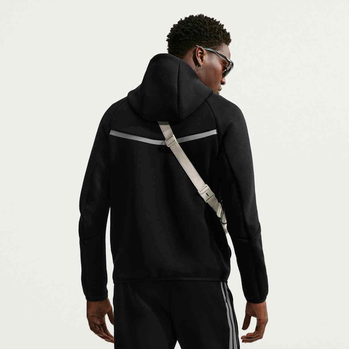 Nike 2026-27 Tottenham Men's Full-Zip Tech Fleece Windrunner Jacket (Model - Back)