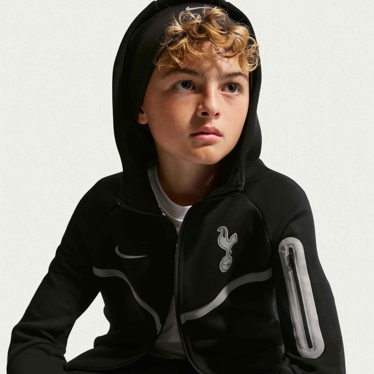 Nike 2026-27 Tottenham Youth Full-Zip Tech Fleece Windrunner Jacket (Detail 1)