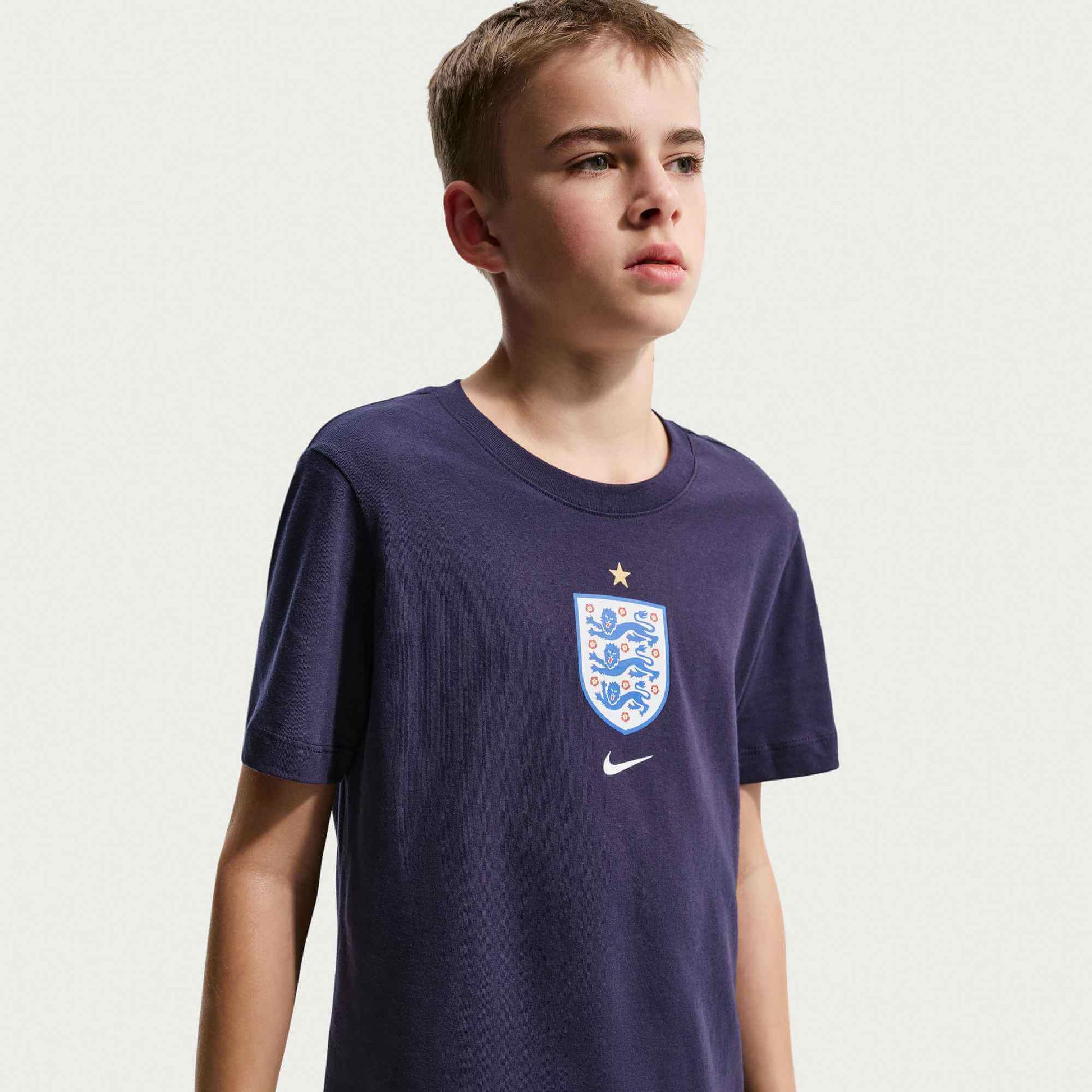 Nike 2026 England Youth Crest Tee (Detail 1)