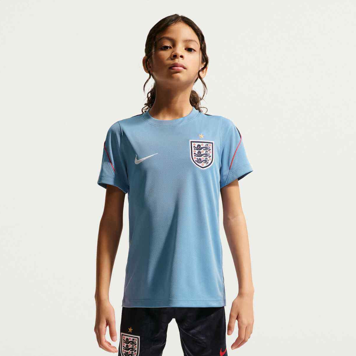 Nike 2026 England Youth Strike Top (Model - Front)