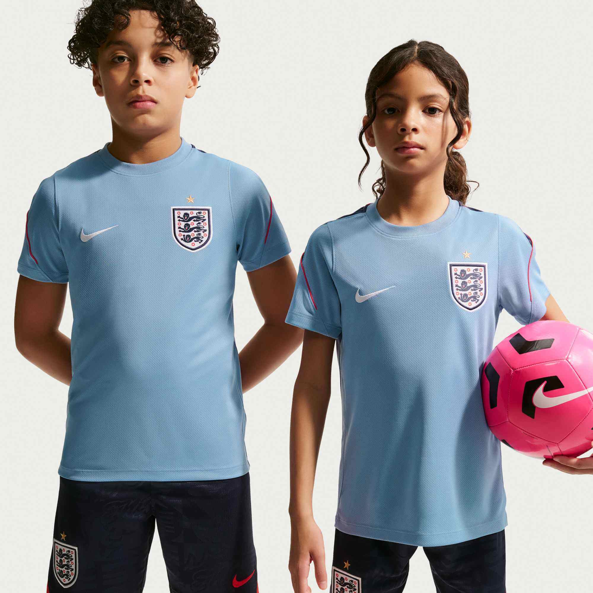 Nike 2026 England Youth Strike Top (Models - Front)