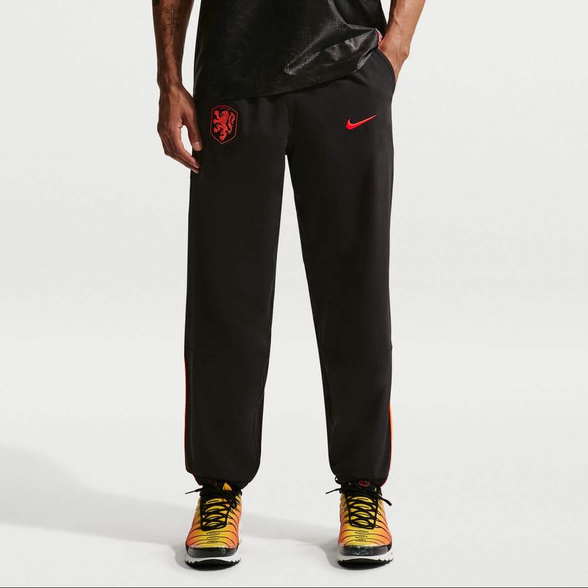 Nike 2026 Netherlands Men's Dri-Fit Energy Woven Pants (Model - Front)