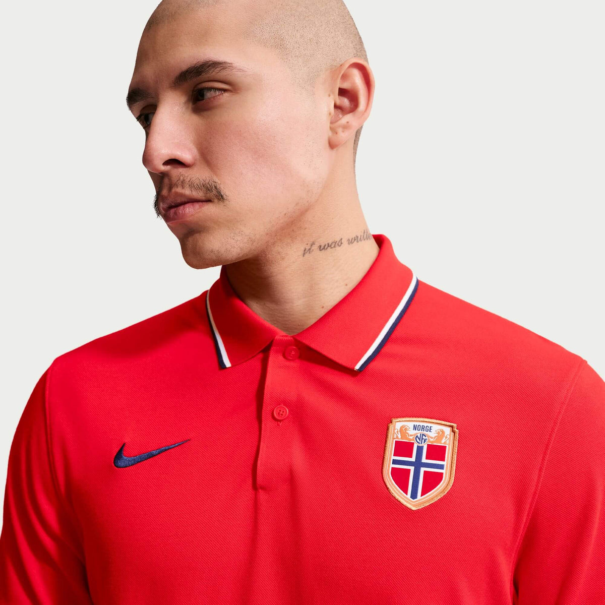 Nike 2026 Norway Men's The Nike Polo 2.0 (Detail 1)