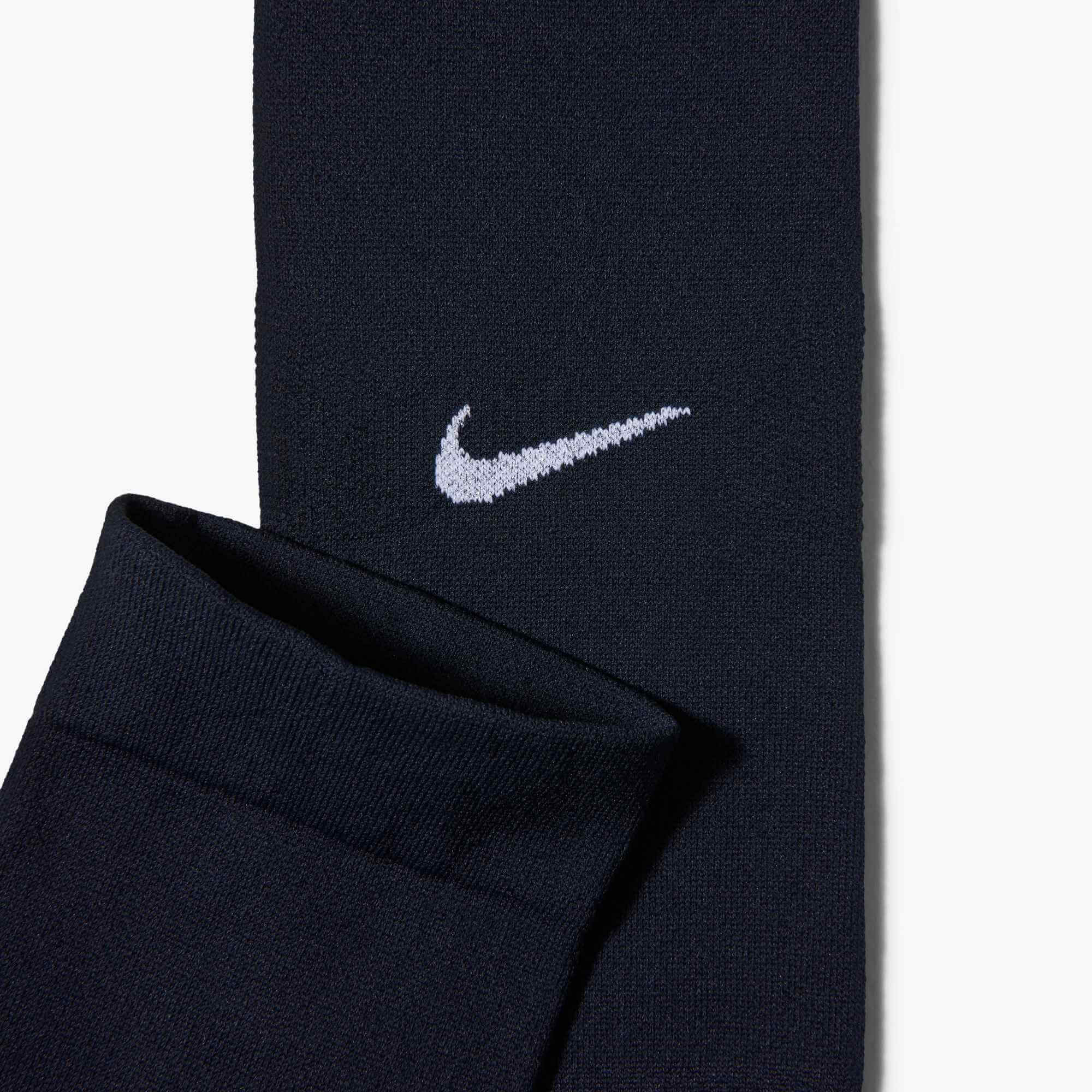 Nike 2026 USMNT Away VaporFast Knee-High Socks (Detail 2)