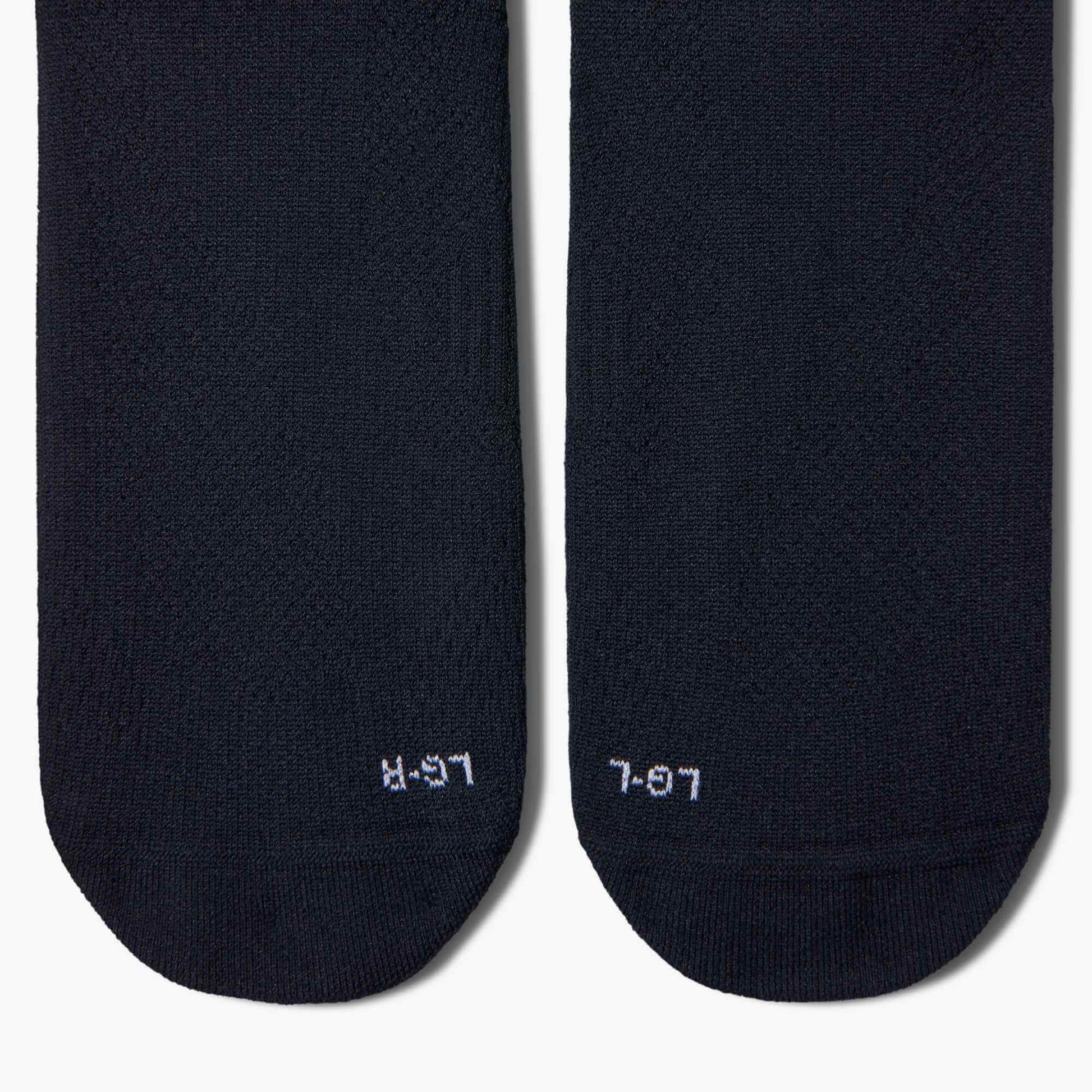 Nike 2026 USMNT Away VaporFast Knee-High Socks (Detail 3)