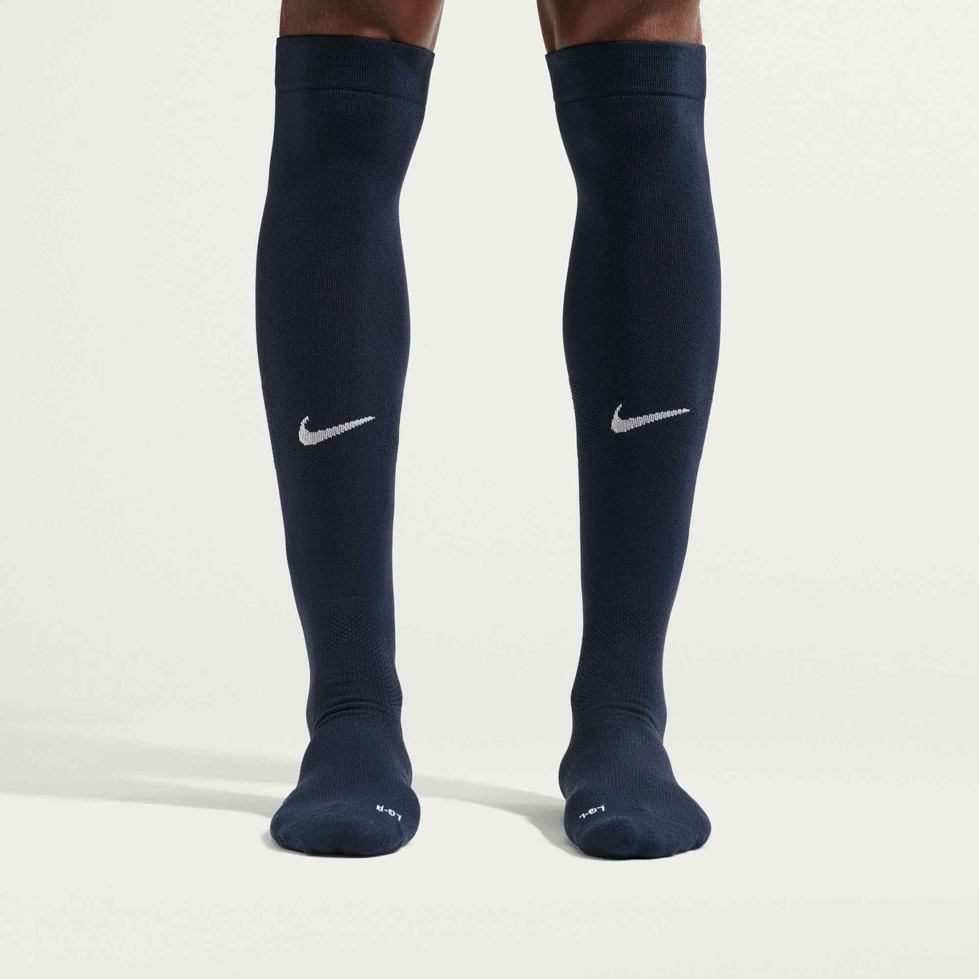 Nike 2026 USMNT Away VaporFast Knee-High Socks (Model - Front)