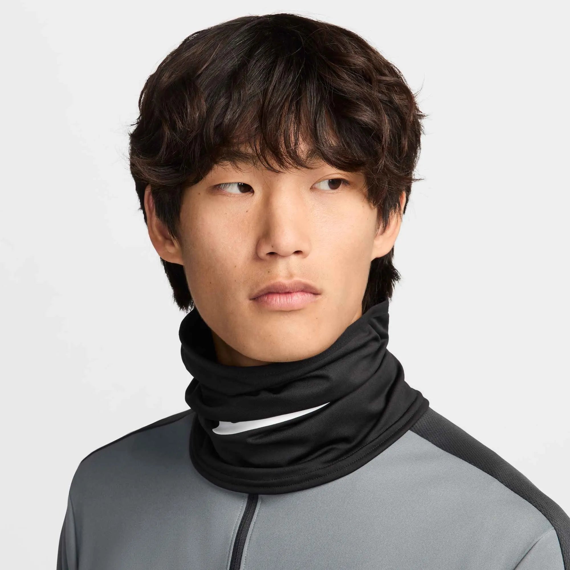 Nike Academy Neck Warmer (Model - Front)