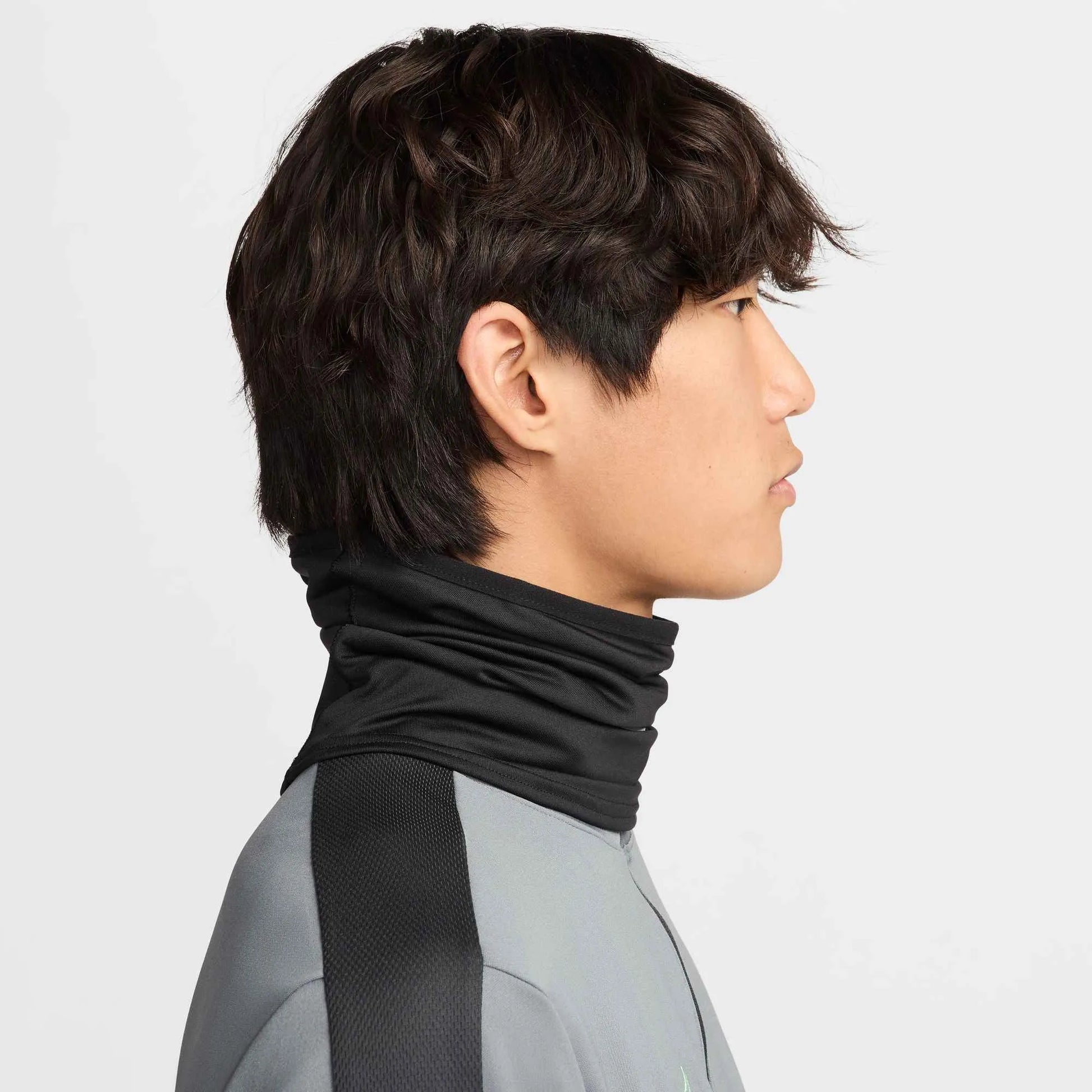 Nike Academy Neck Warmer (Model - Side)