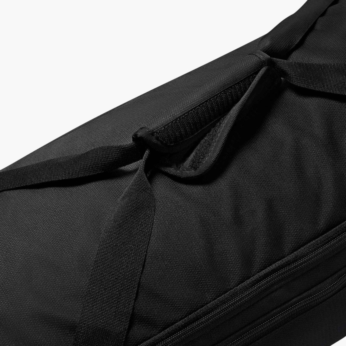 Nike Academy Team Duffel Bag (Medium, 60L) (Detail 3)