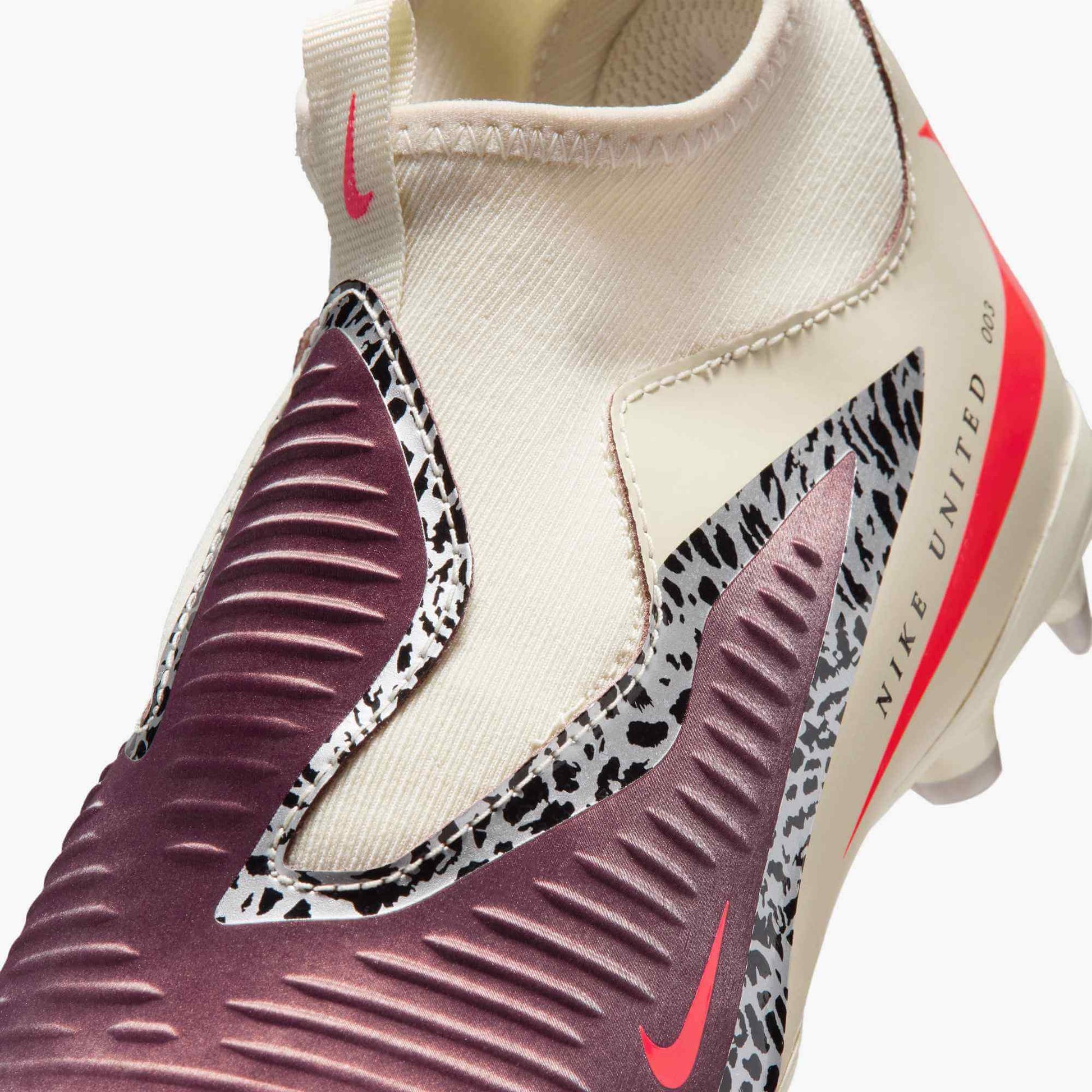 Nike Junior Phantom 6 High Academy NU3 Firm_Multi Ground Soccer Cleats - United NU3 Pack (SU26) (Detail 2)