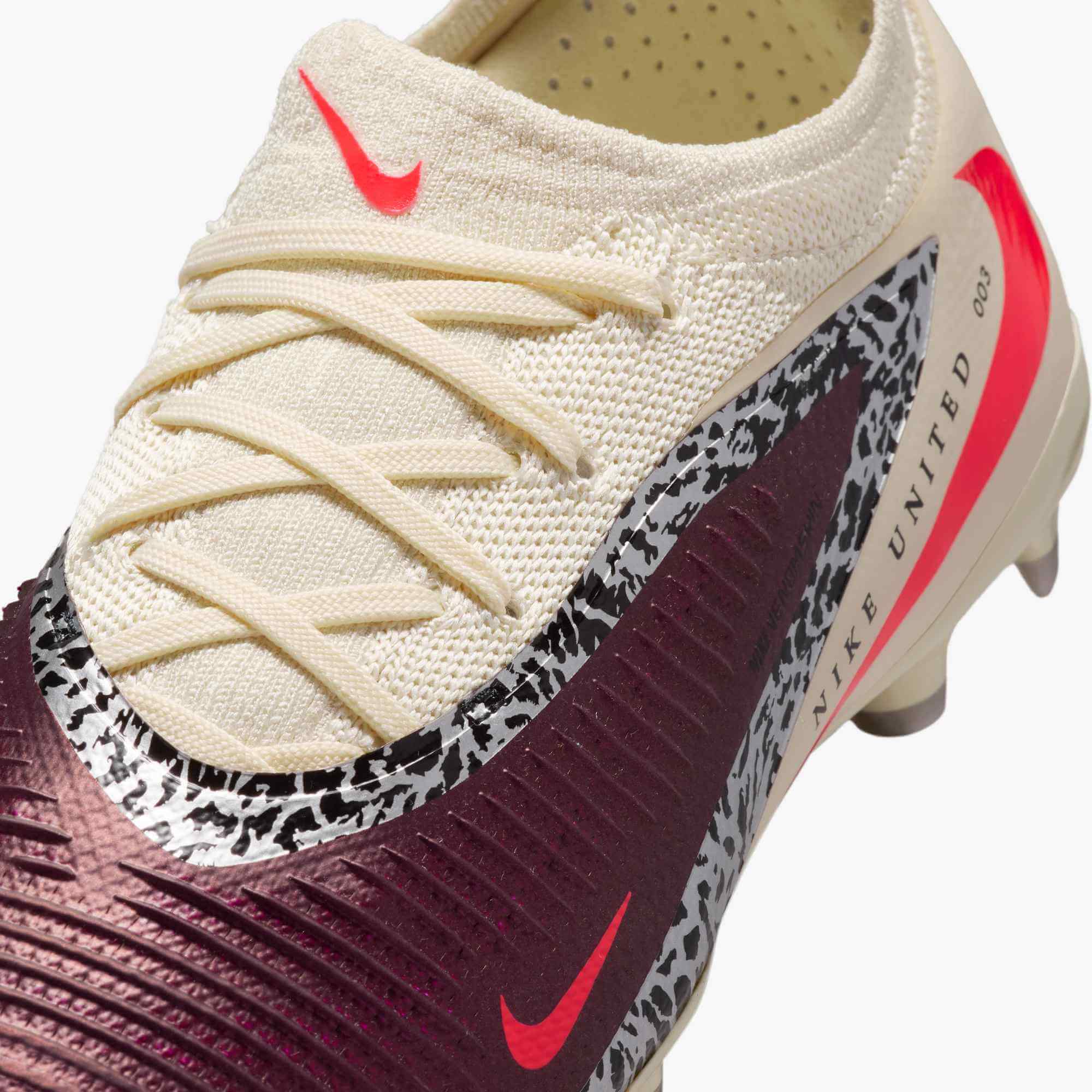 Nike Junior Phantom 6 Low Pro NU3 Firm_Multi Ground Soccer Cleats - United NU3 Pack (SU26) (Detail 2)