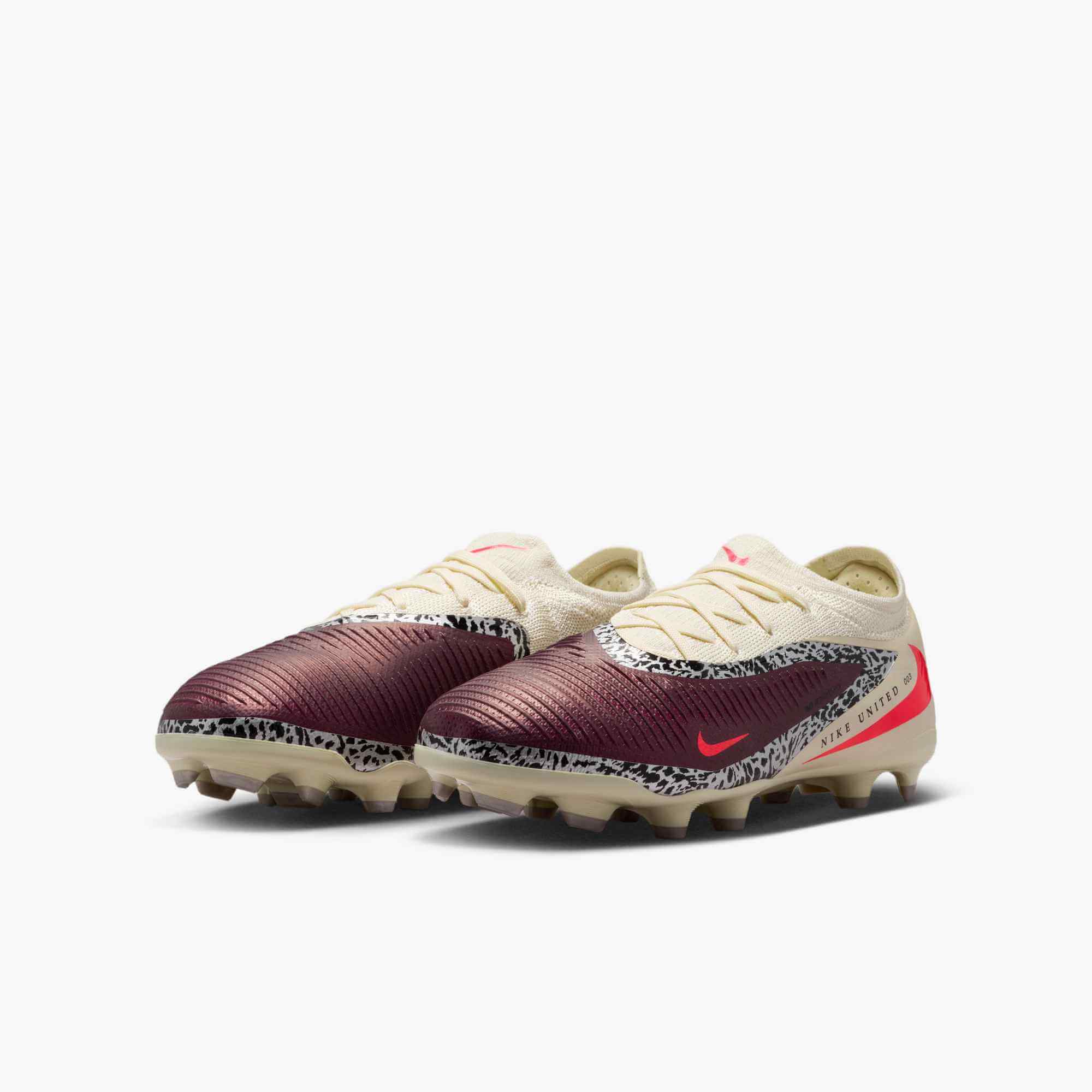 Nike Junior Phantom 6 Low Pro NU3 Firm_Multi Ground Soccer Cleats - United NU3 Pack (SU26) (Pair - Lateral)