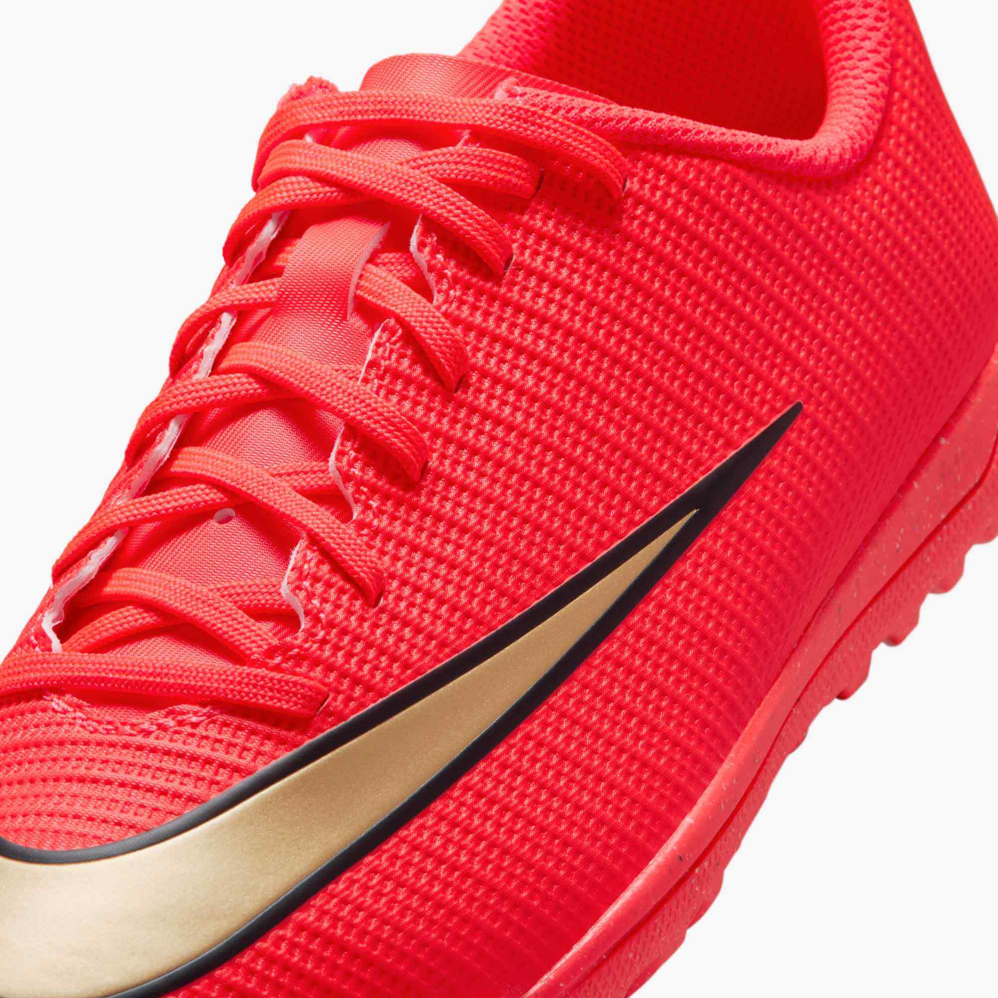 Nike Junior Vapor 17 Club Turf Soccer Shoes - Break 'Em Pack (FA26) (Detail 1)