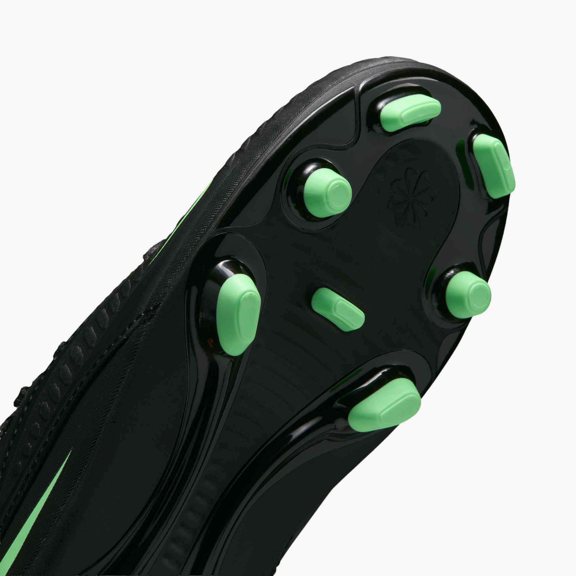 Nike Kids' Phantom 6 Low Club Firm/Multi Ground Soccer Cleats - Shadow Pack (FA26) (Detail 1)