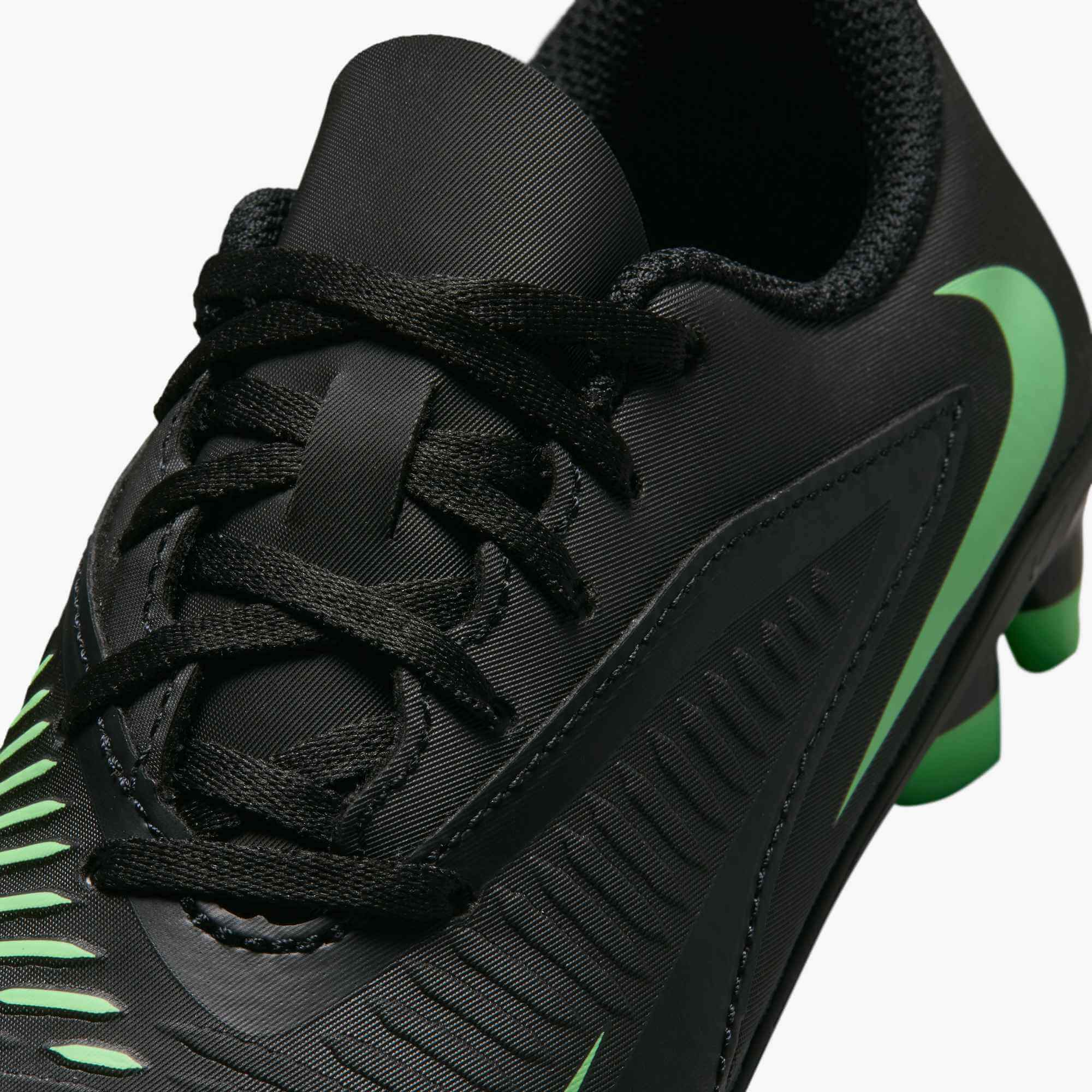 Nike Kids' Phantom 6 Low Club Firm/Multi Ground Soccer Cleats - Shadow Pack (FA26) (Detail 2)