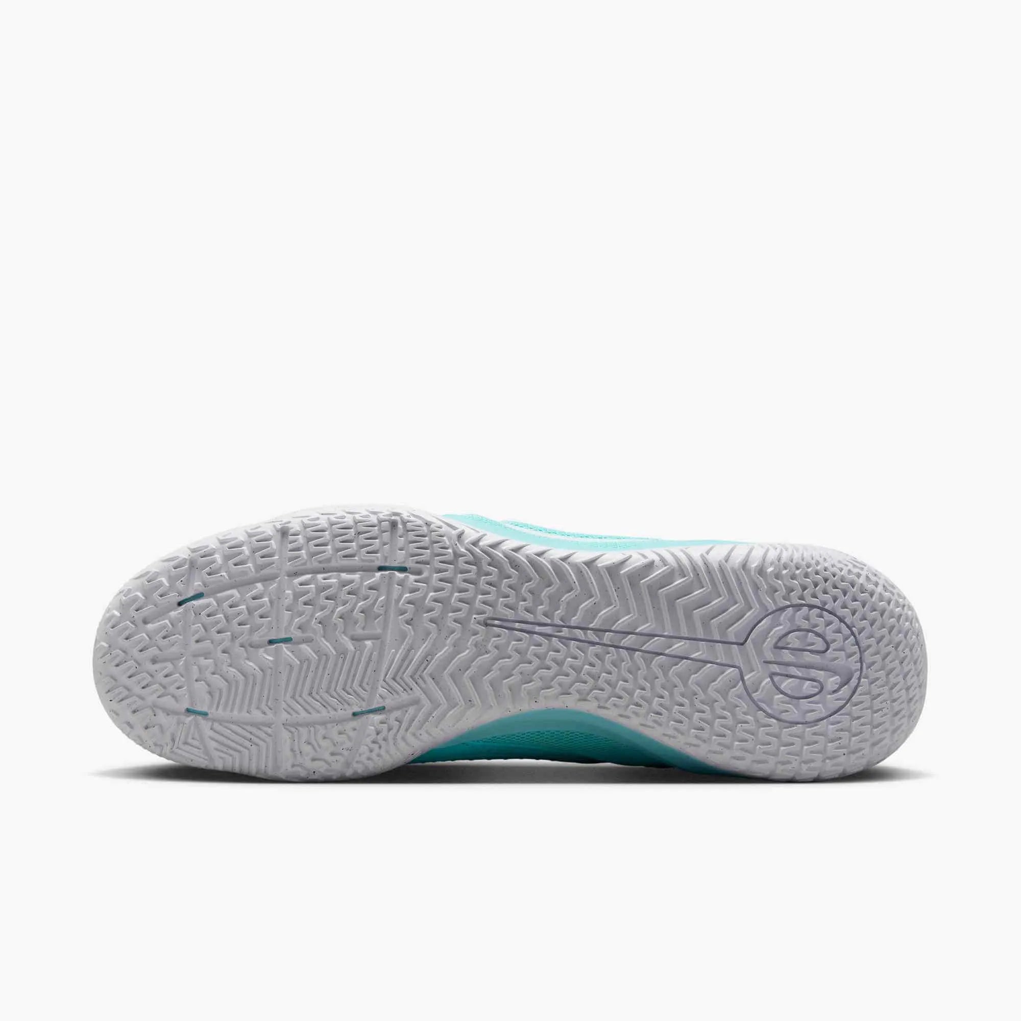 Nike Legend 10 Academy Indoor Soccer Shoes - Prism Pack (SU25) (Bottom)