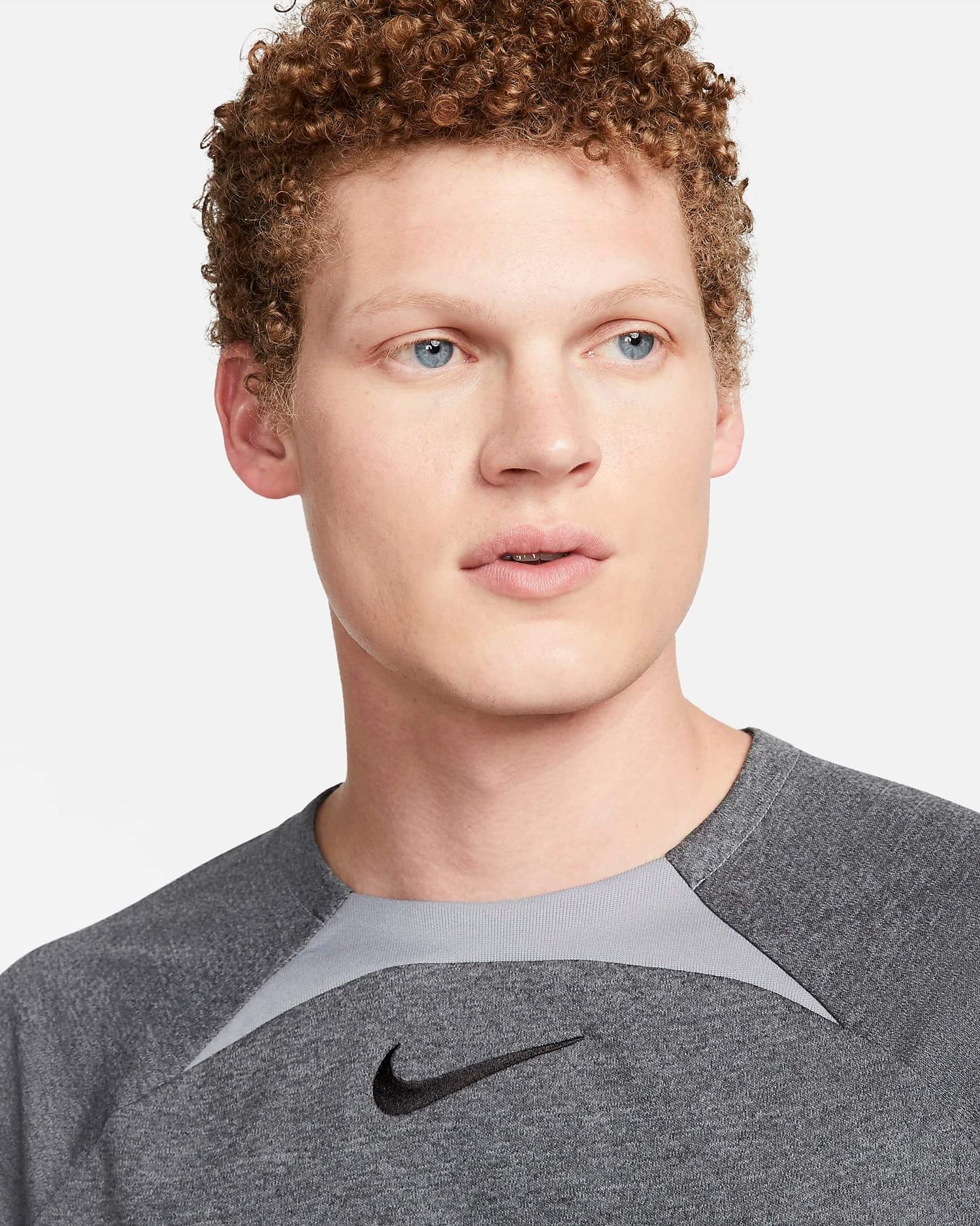 Nike Men's Academy Dri-Fit Short Sleeve Top (Detail 1)