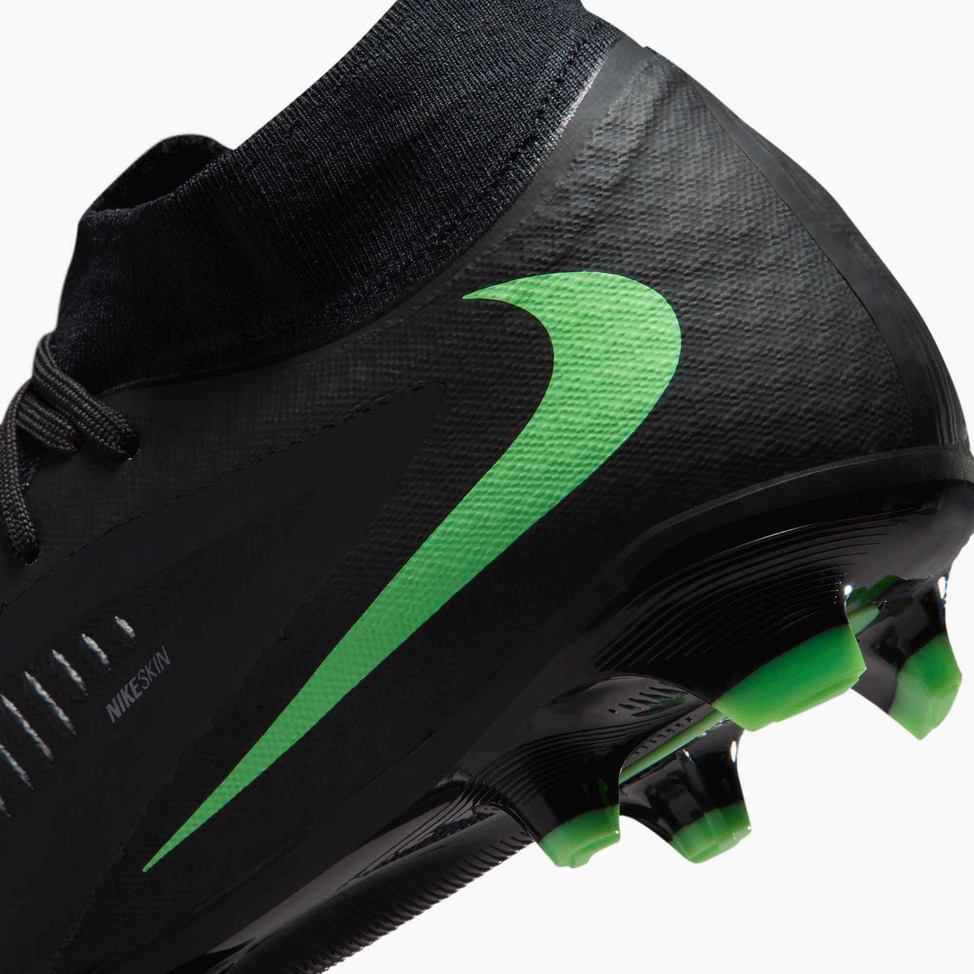 Nike Phantom 6 High Academy Firm/Multi Ground Soccer Cleats