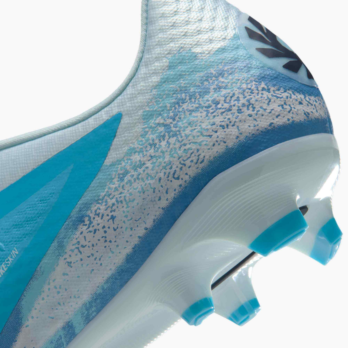 Nike Phantom 6 Low Academy EH Firm-Multi Ground Soccer Cleats - Haaland PE (HO26) (Detail 3)