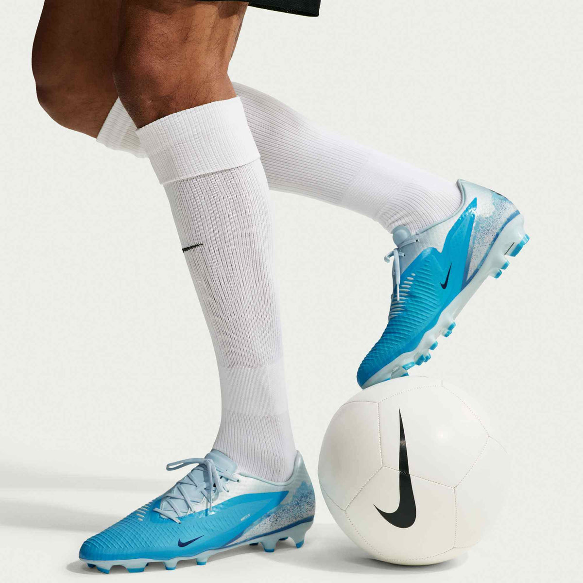 Nike Phantom 6 Low Academy EH Firm-Multi Ground Soccer Cleats - Haaland PE (HO26) (Model)