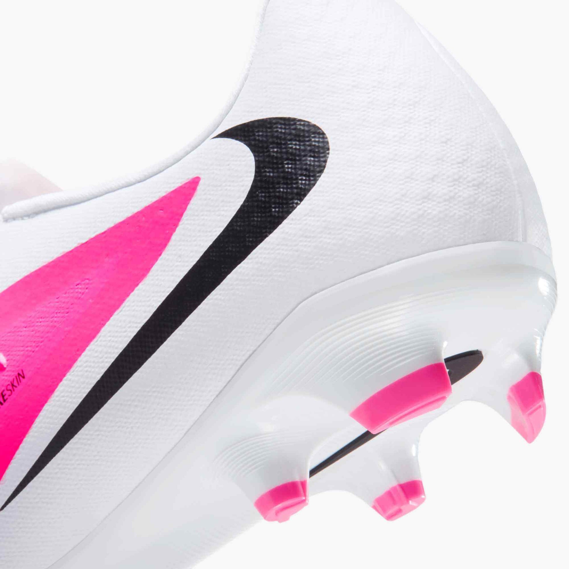 Nike Phantom 6 Low Academy Firm_Multi Ground Soccer Cleats - Breakout Pack (SU26) (Detail 3)
