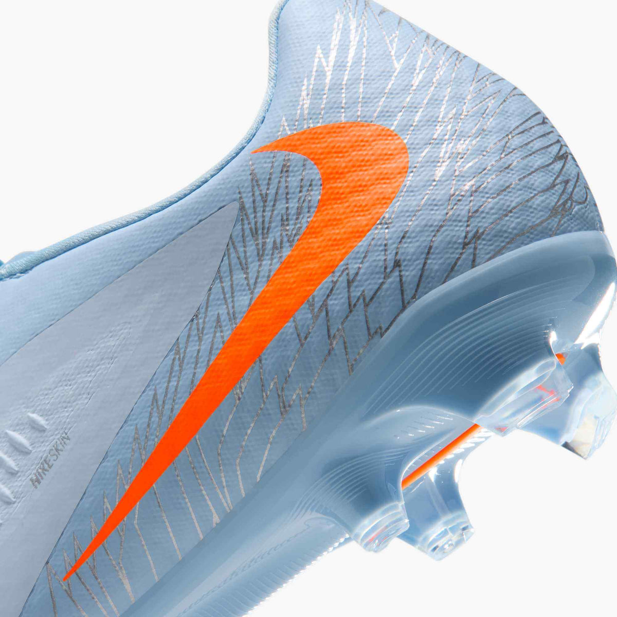 Nike Phantom 6 Low Academy NU4 Firm/Multi Ground Soccer Cleats - United NU4 Pack (FA26) (Detail 3)