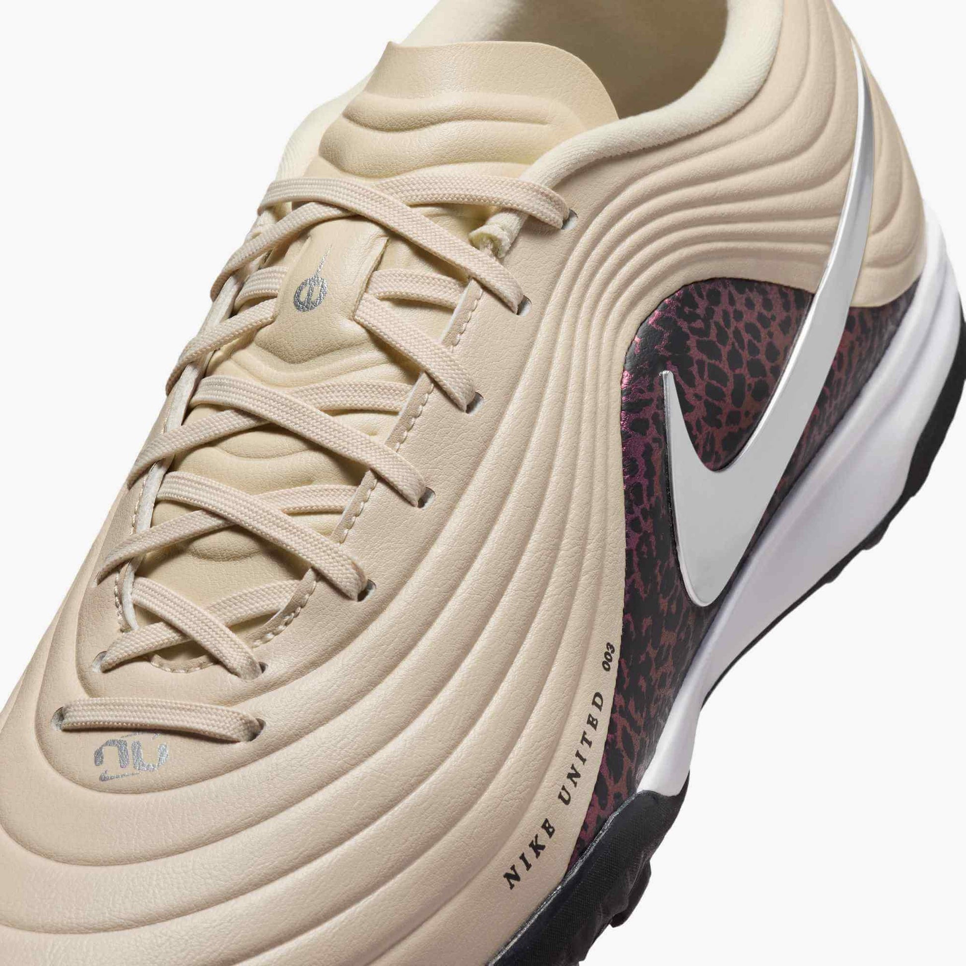 Nike Tiempo Maestro Academy NU3 Turf Soccer Shoes - United NU3 Pack (SU26) (Detail 1)