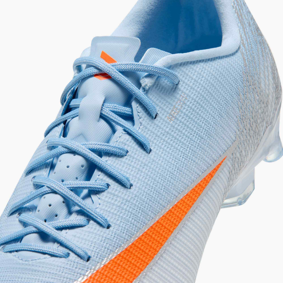 Nike Vapor 17 Academy NU4 Firm_Multi Ground Soccer Cleats - United NU4 Pack (FA26) (Detail 2)