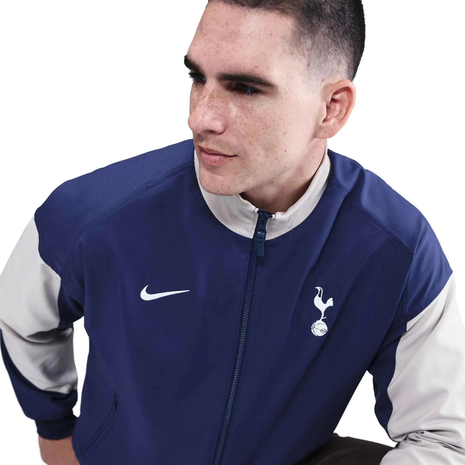 Nike 2025-26 Tottenham Men's DF Strike Anthem Jacket (Detail 2)