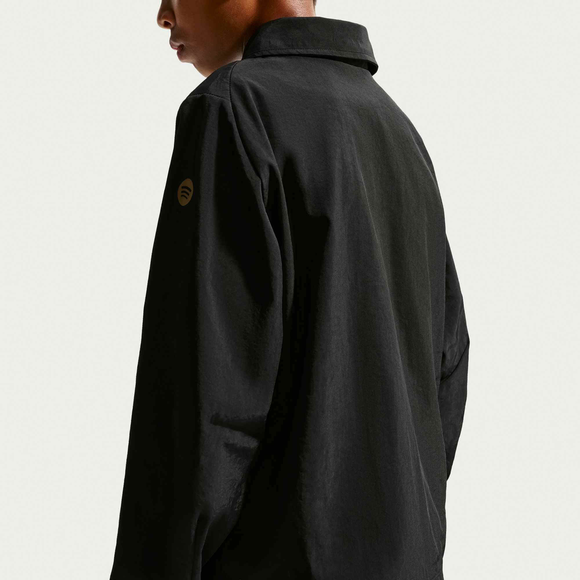 Nike 2026-27 Barcelona Youth KB Away Woven Jacket (Model 2 - Back)